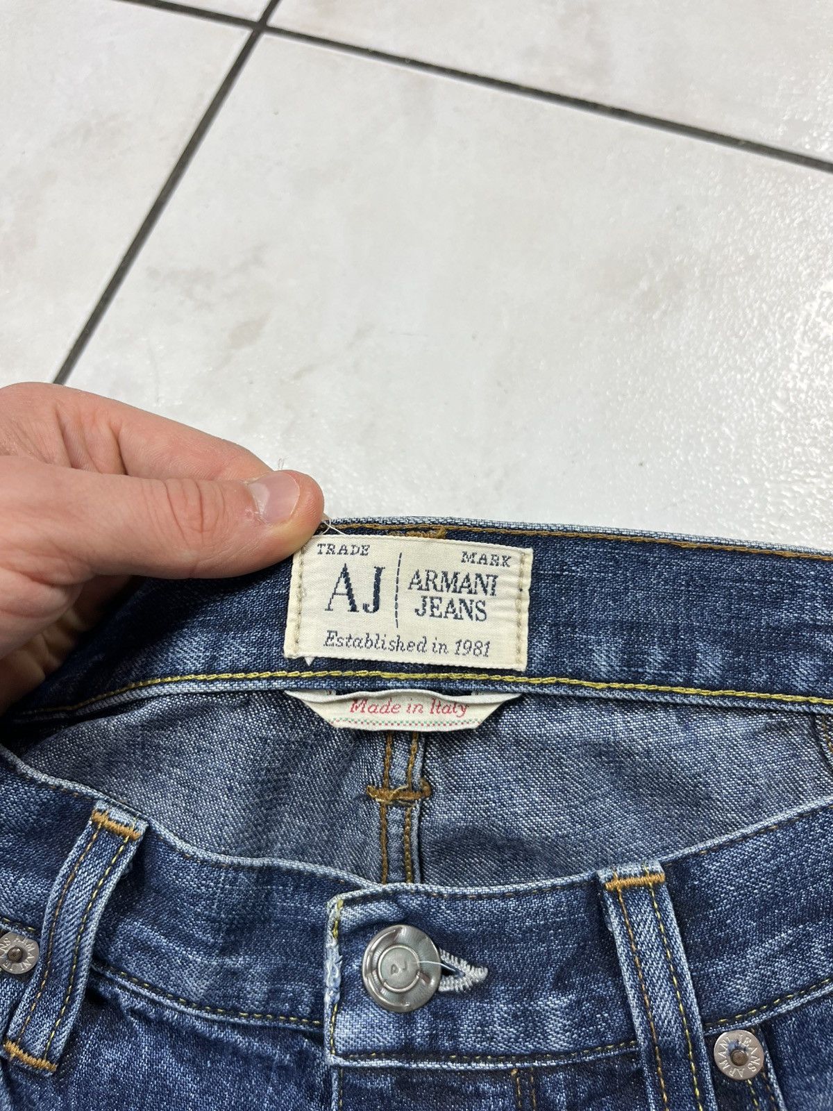 Armani × Giorgio Armani Vintage Armani jeans distressed denim y2k washed J21 regular Size US 33 - 21 Thumbnail