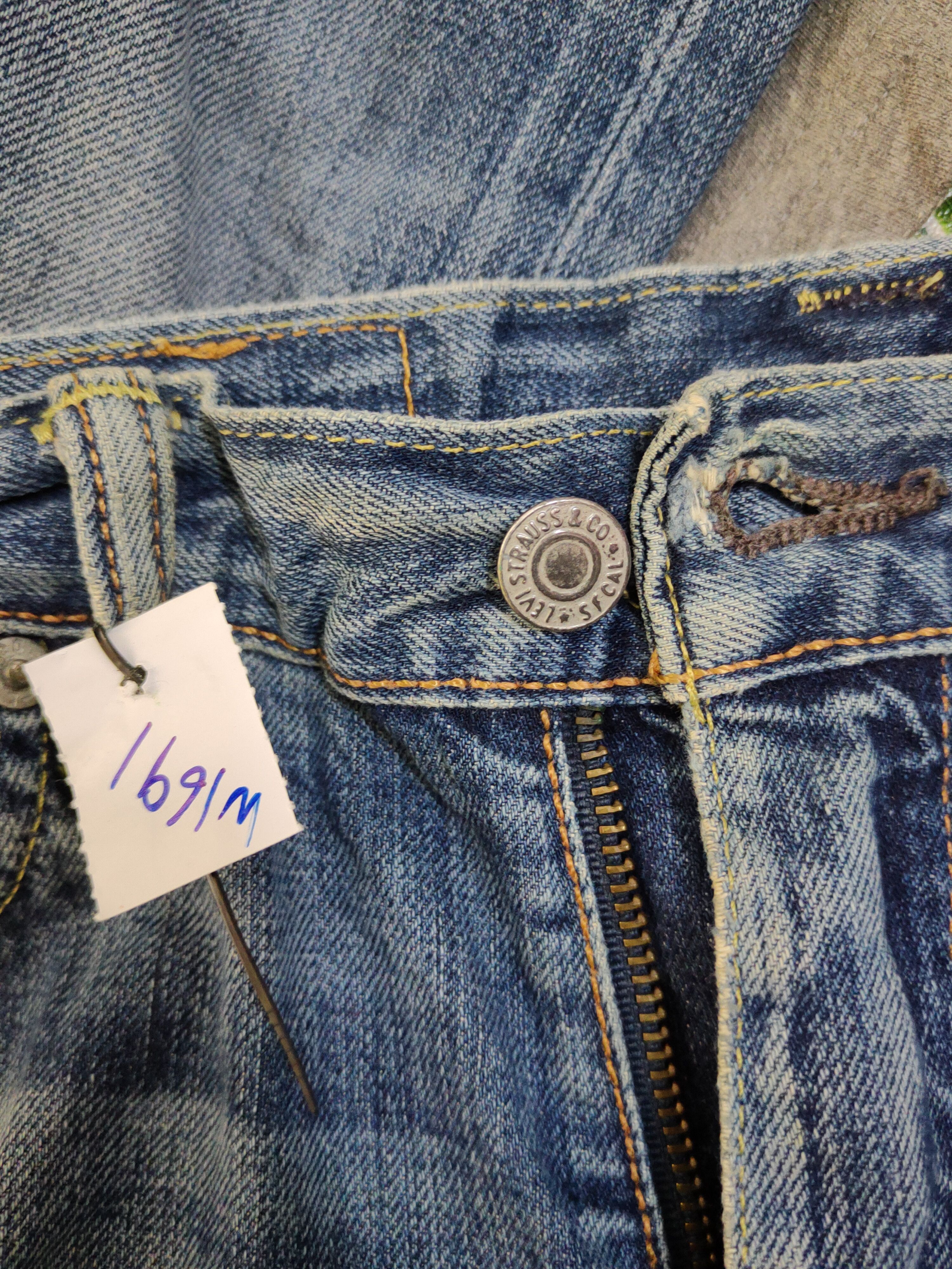 Levi's Levi's Blue Distressed Ripped Jeans #W1691 Size US 30 / EU 46 - 21 Thumbnail
