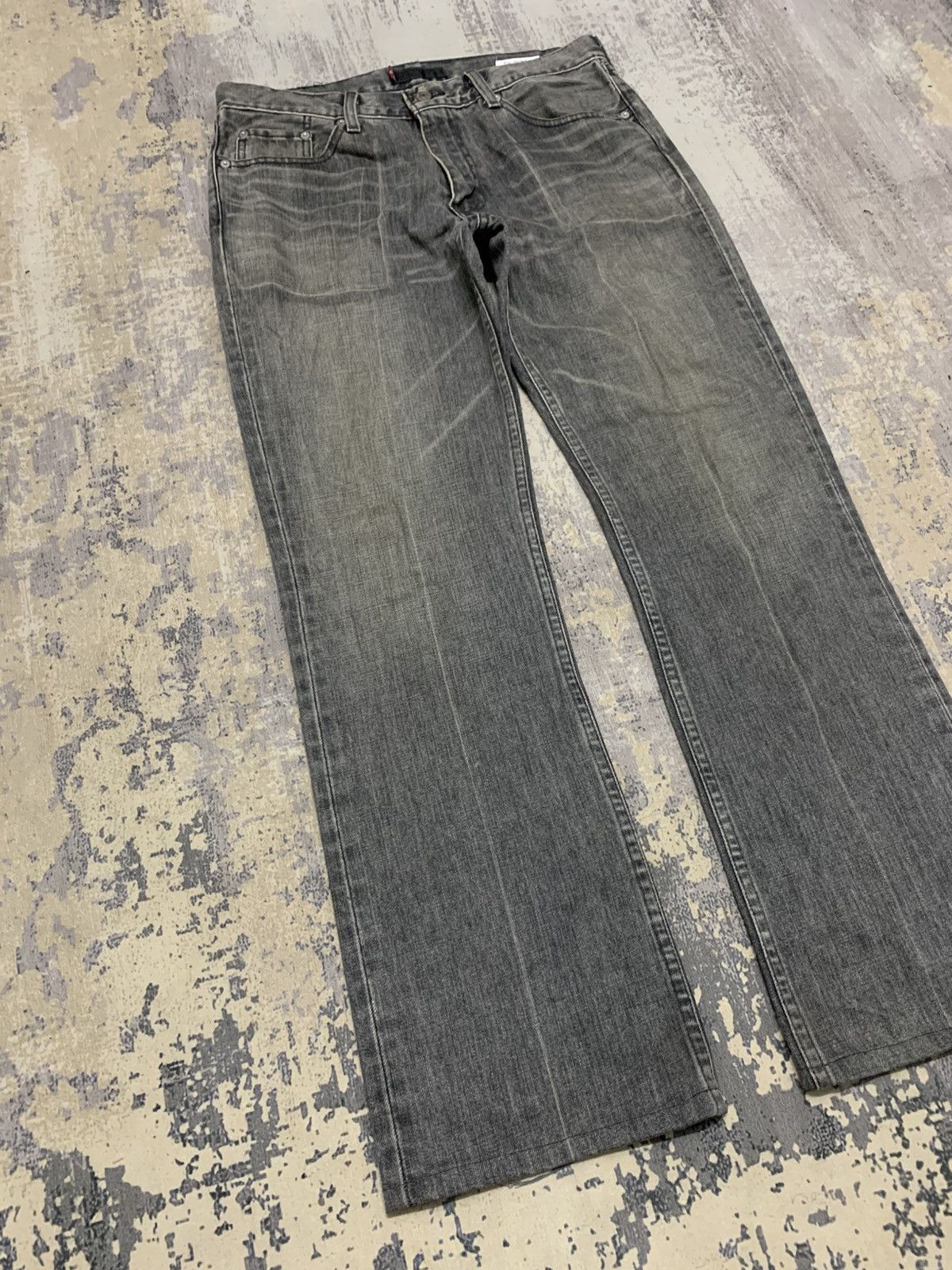 Levi's Vintage Levi's Washed Grey Flared Bootcut Jeans Y2K Red Tab Size US 32 / EU 48 - 4 Thumbnail
