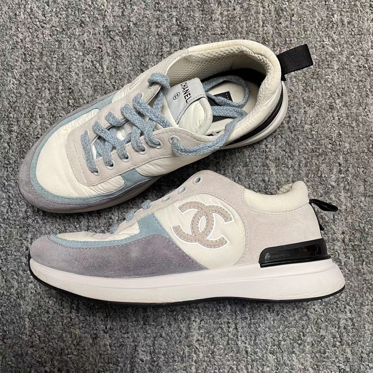 Chanel CHANEL Sneakers K12 Size US 5 / IT 35 - 1 Thumbnail