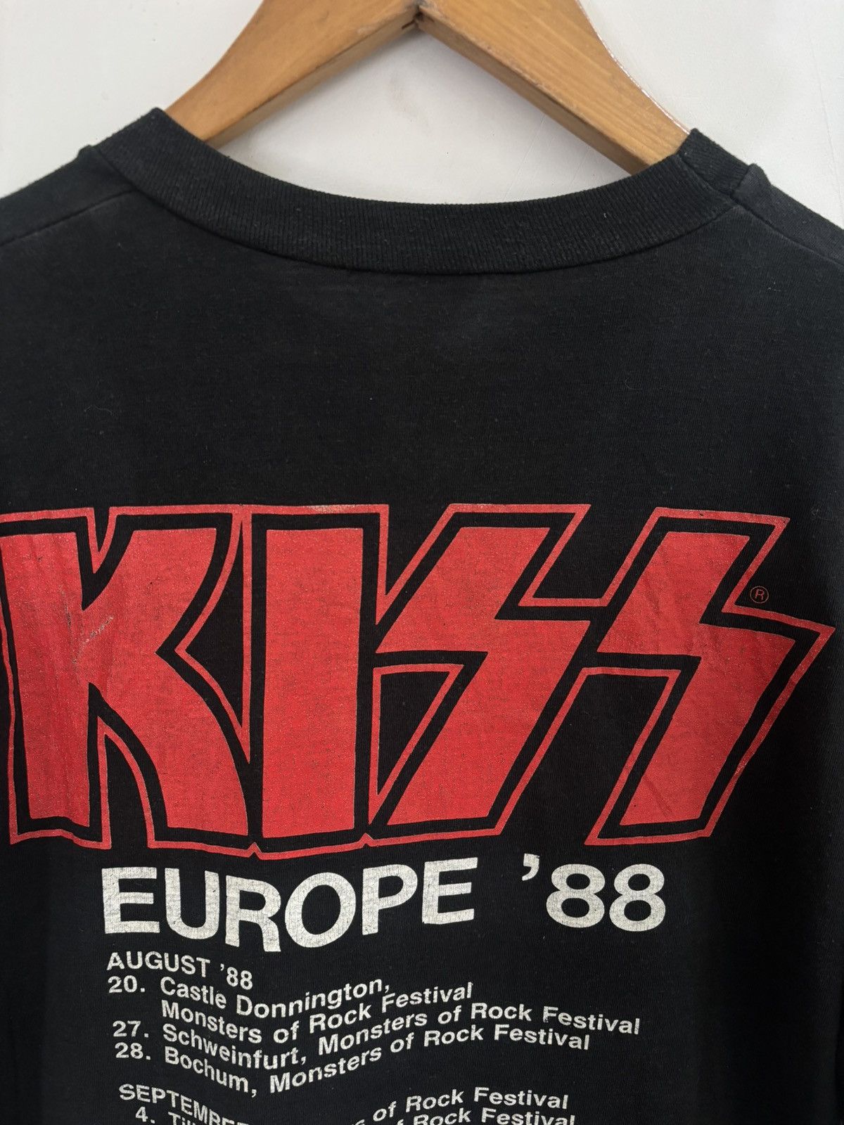 Vintage 1988 KISS “CRAZY NIGHTS” EUROPE TOUR TEE Size US M / EU 48-50 / 2 - 9 Thumbnail
