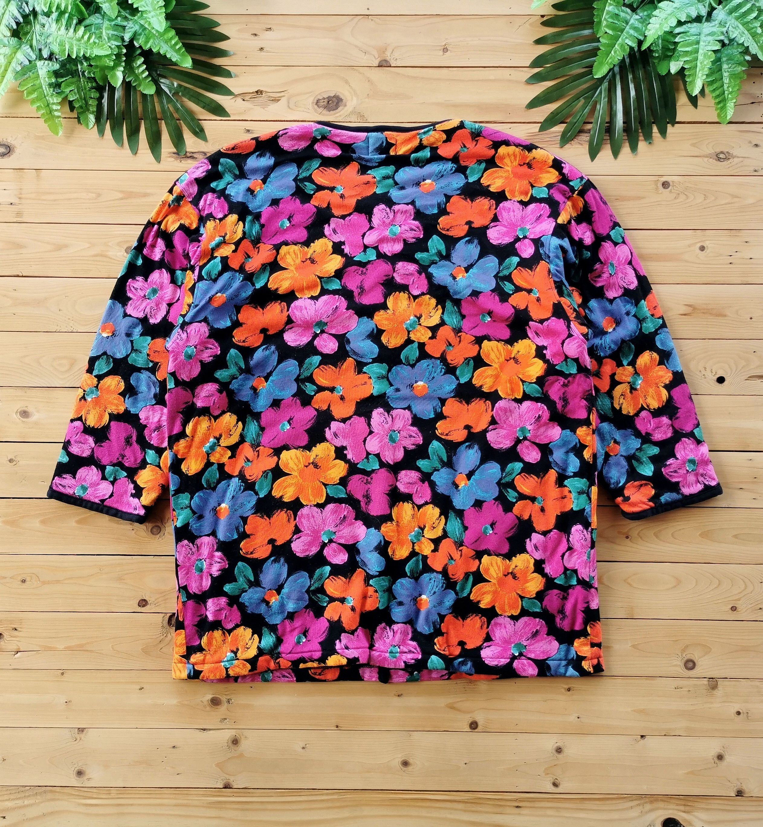 Ungaro Paris UngaroParisFlowers Paint Art DoublePocket Size US L / EU 52-54 / 3 - 9 Thumbnail