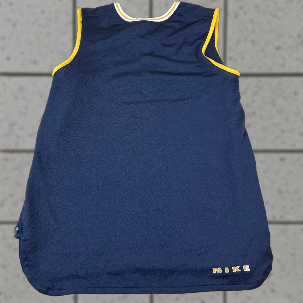 Nike VINTAGE Nike Basketball Jersey Shirt Men Navy Blue Yellow M Blue Nike Jersey Tank Athletic Vintage Size US M / EU 48-50 / 2 - 1 Thumbnail