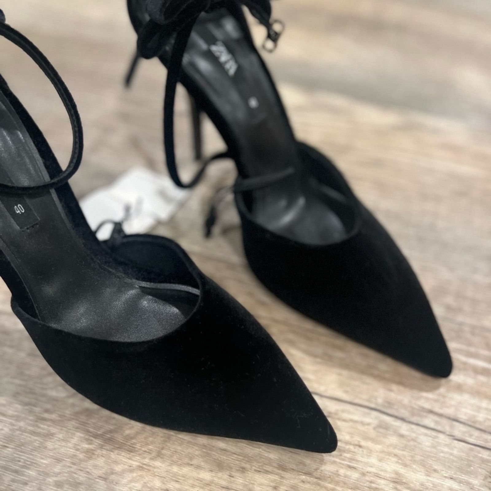 Zara ZARA Black Bow Pointed Heels NWT (Size 9) Size US 9 / IT 39 - 13 Thumbnail