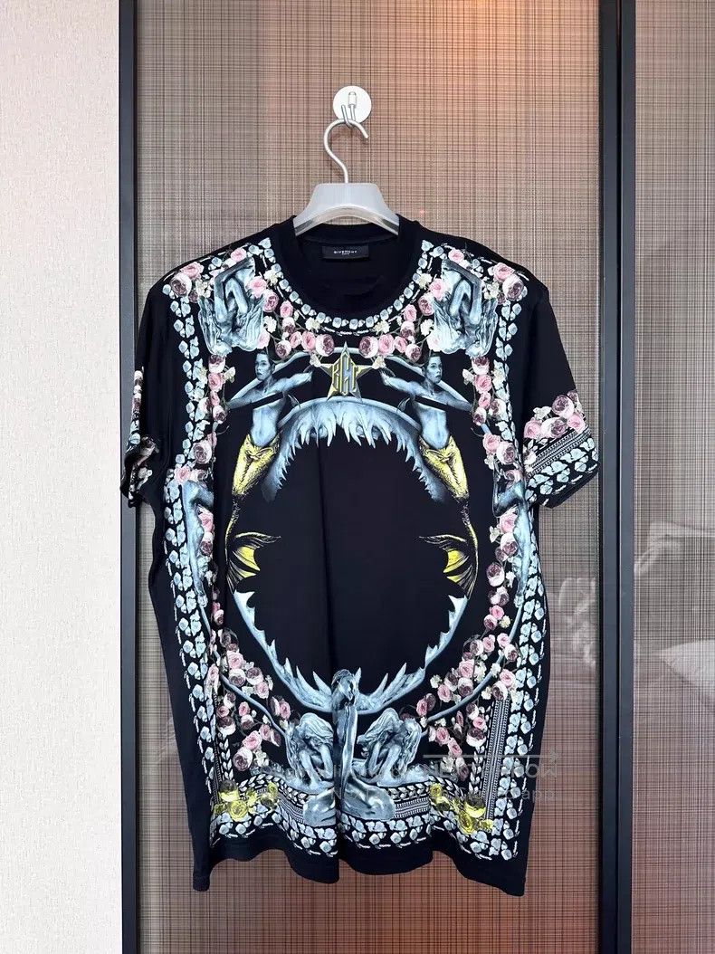 Givenchy Givenchy Madonna Virgin Mary Shark teeth Tee | Grailed