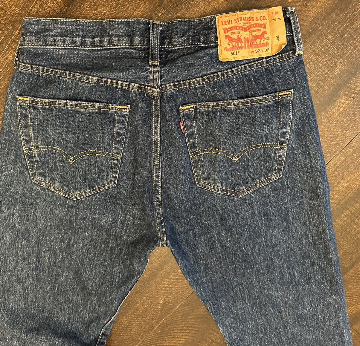 Levi's Levis 501 Jeans Mens 32x31 Straight Leg Button Fly Denim Size US 32 / EU 48 - 11 Thumbnail
