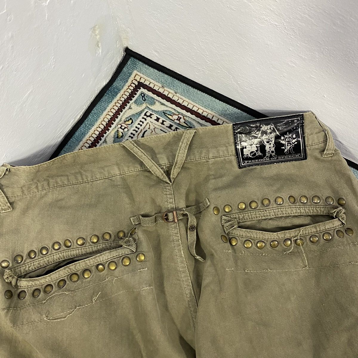 KMRii × Le Grande Bleu (L.G.B.) × PPFM Vintage PPFM “Freedom Of Speech” Bondage Studed Cargo Pants Size US 30 / EU 46 - 8 Thumbnail
