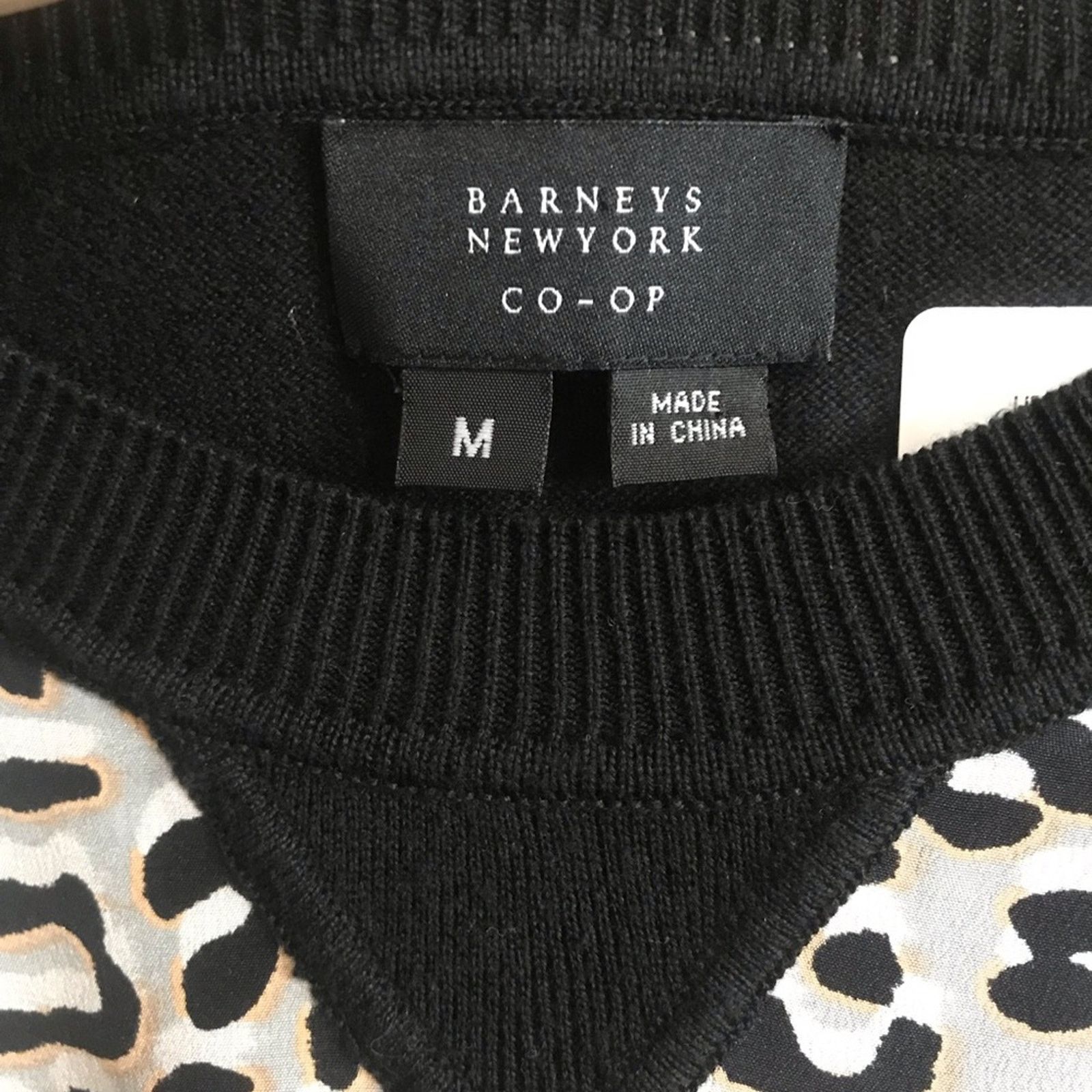 Barneys New York Barney’s New York CO-OP Silk Leopard Sweater Size M Size M / US 6-8 / IT 42-44 - 2 Thumbnail