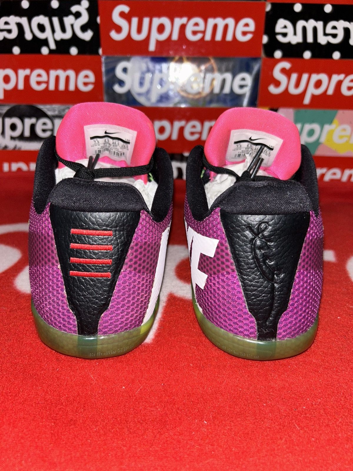 Nike Nike Kobe 11 Mambacurial 836183-635 size 7.5 Size US 7.5 / EU 40-41 - 3 Thumbnail