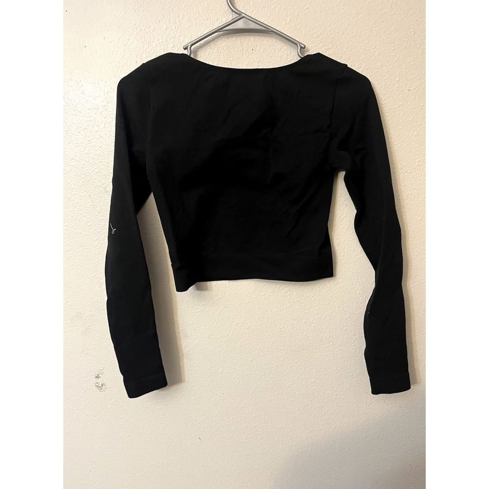 H&M H&m Long Sleeve Crop Black Tee Shirt Women’s Size Small Casual Shirt Cropped Black Cotton Blend 2020s? Size S / US 4 / IT 40 - 3 Thumbnail