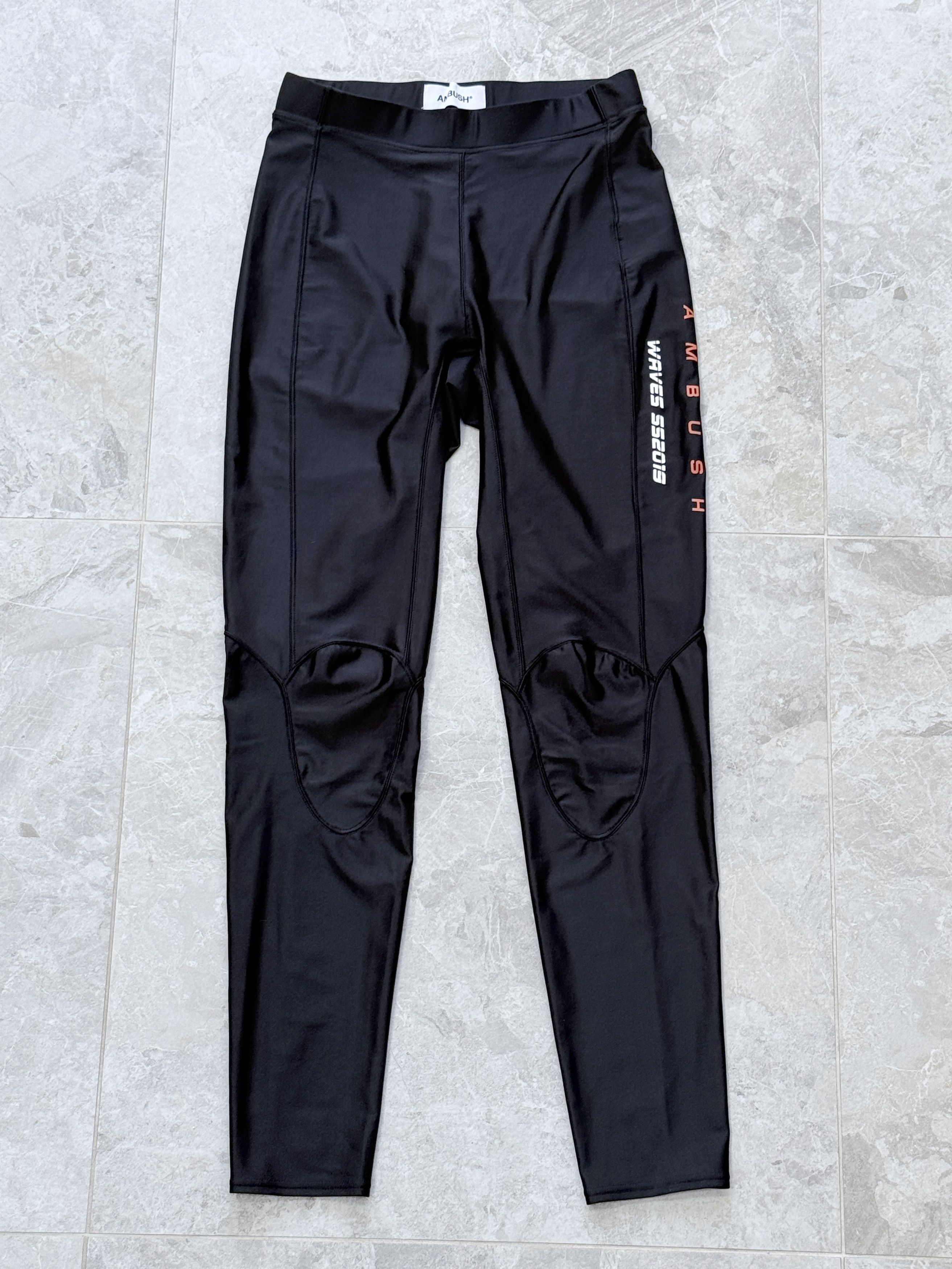 Ambush Design WAVES scuba leggings Size 28" / US 6 / IT 42 - 1 Thumbnail