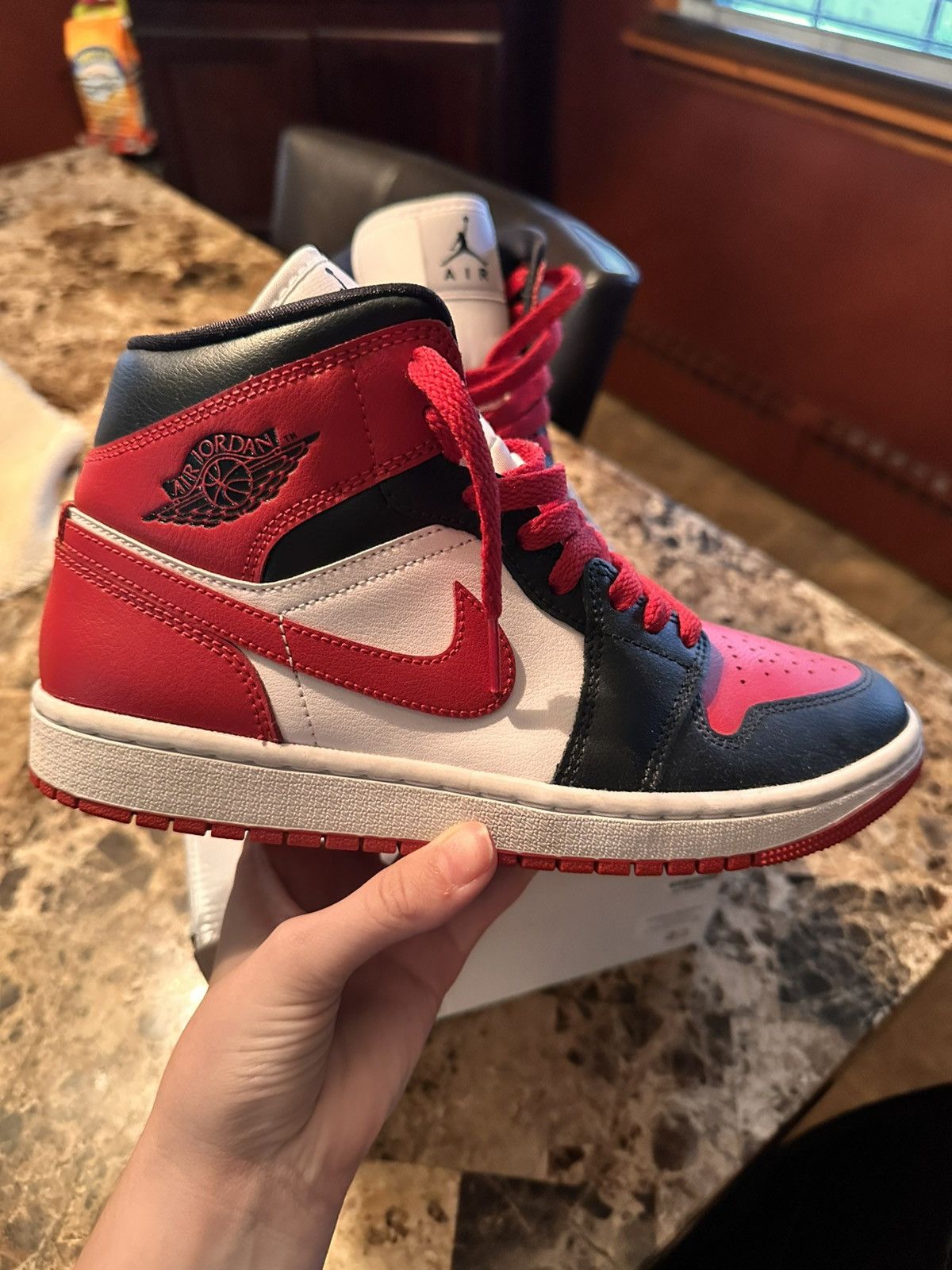 Nike Nike Air Jordan Mid 1 “Alternate Bred Toe” Size US 8 / IT 38 - 3 Thumbnail