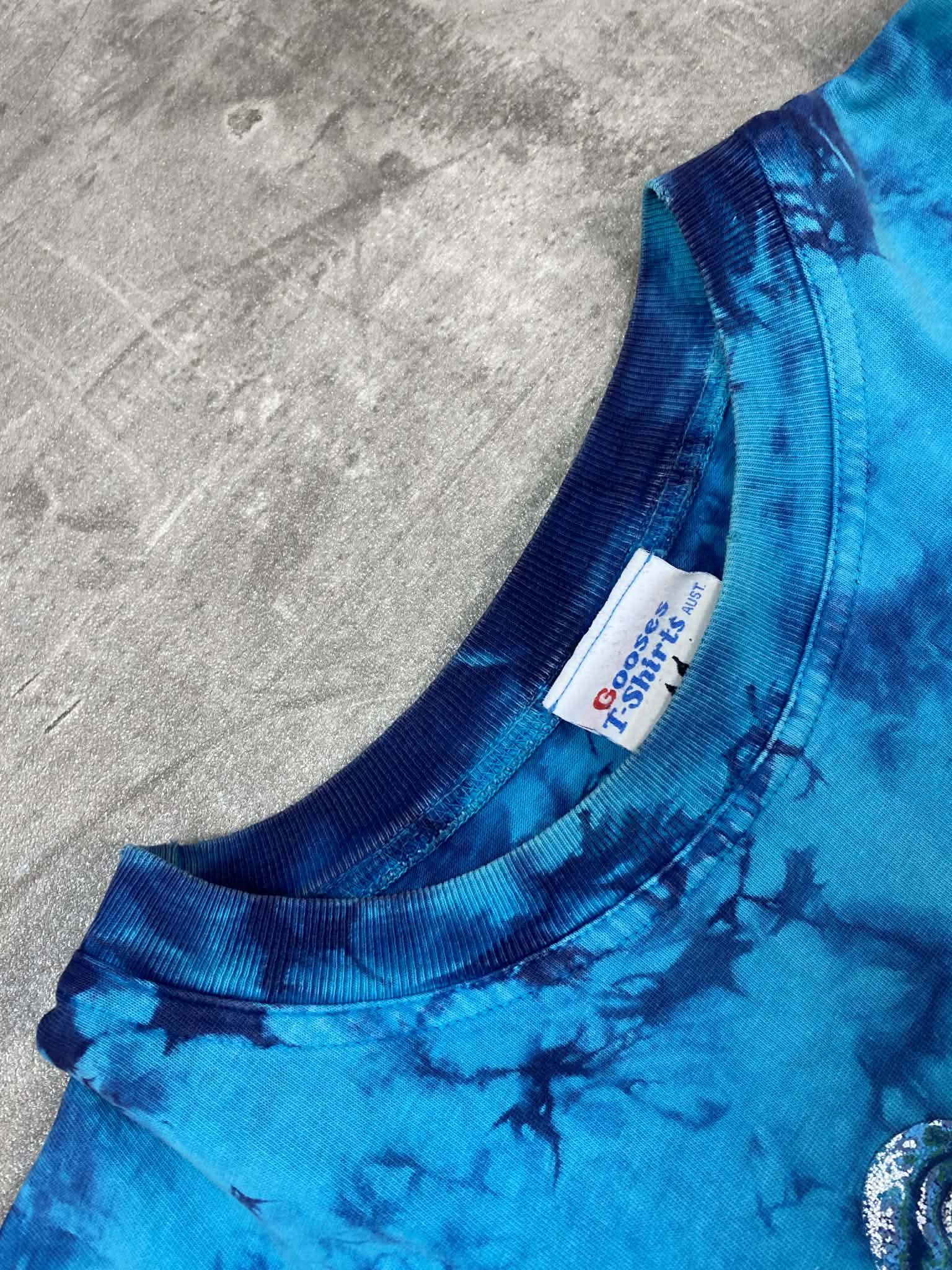 Vintage Vintage Blue Tie-dye T-shirt Bottlenose Dolphins Distressed Size US XXL / EU 58 / 5 - 12 Thumbnail