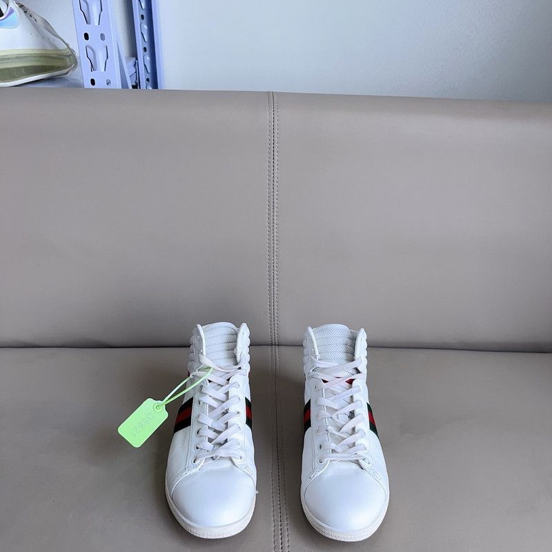 Gucci Gucci High-Top Sneakers in White 0079 Size US 5.5 / EU 38 - 1 Thumbnail