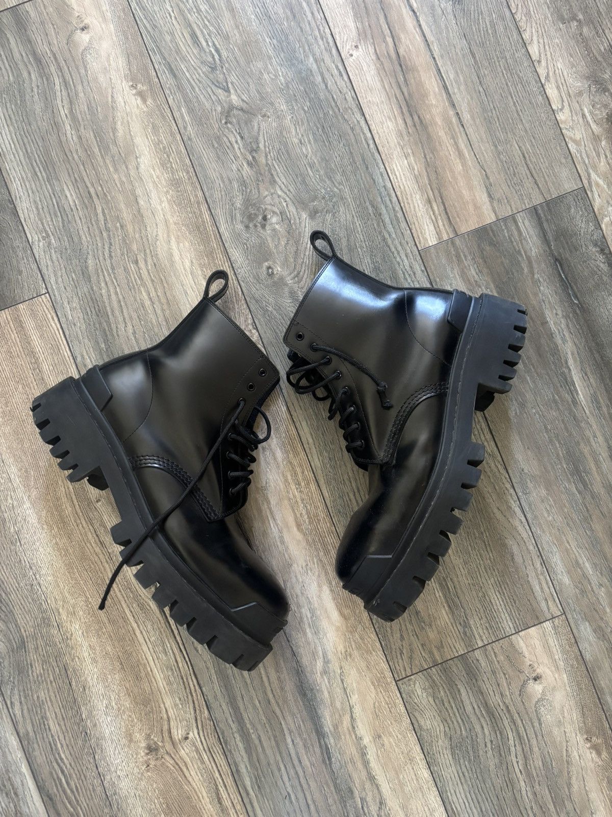 Balenciaga Balenciaga leather strike boot Size US 10 / EU 43 - 4 Thumbnail
