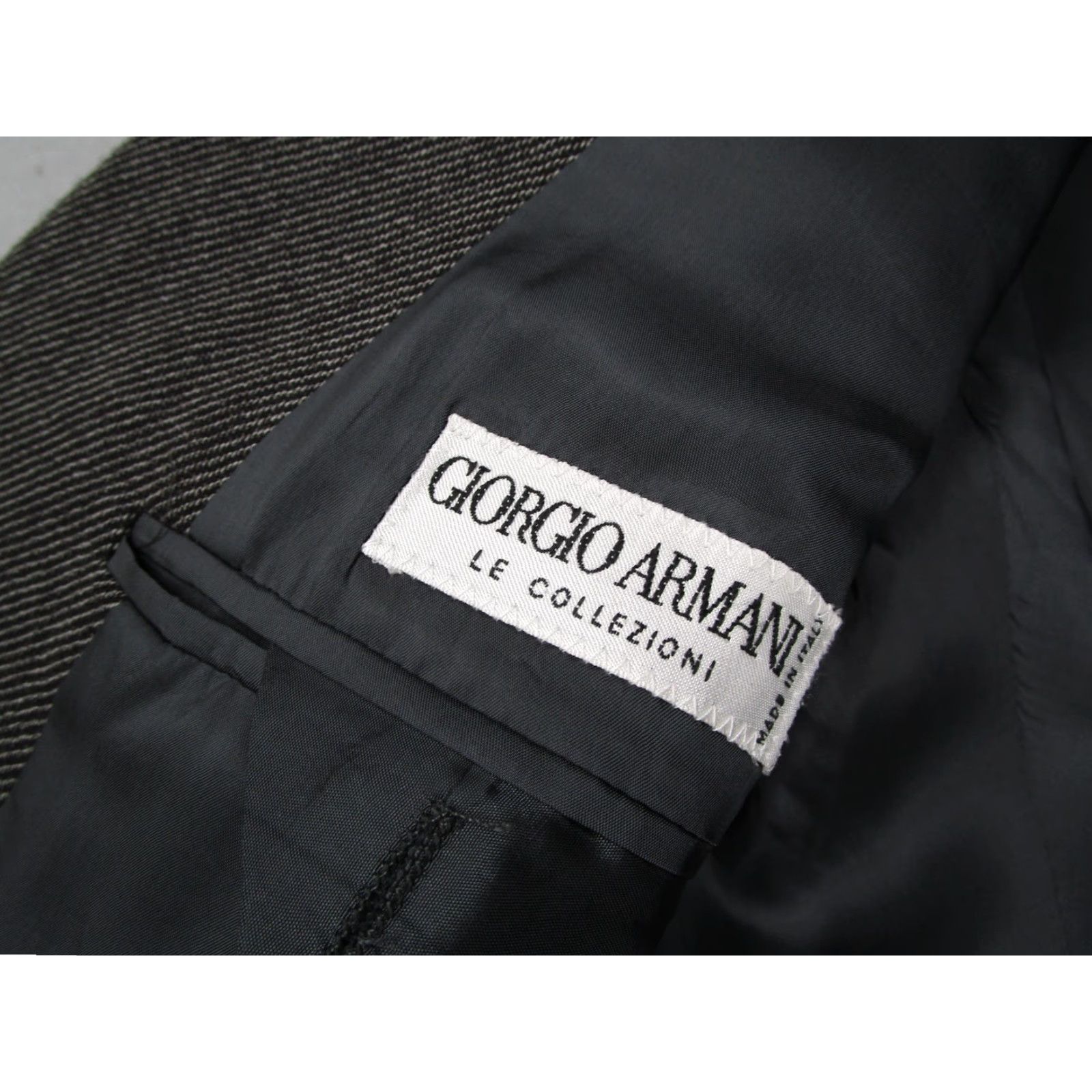 Giorgio Armani Giorgio Armani Blazer Mens 43R Gray Wool Le Collezioni Saks Fifth Avenue Italy Size 46R - 2 Thumbnail
