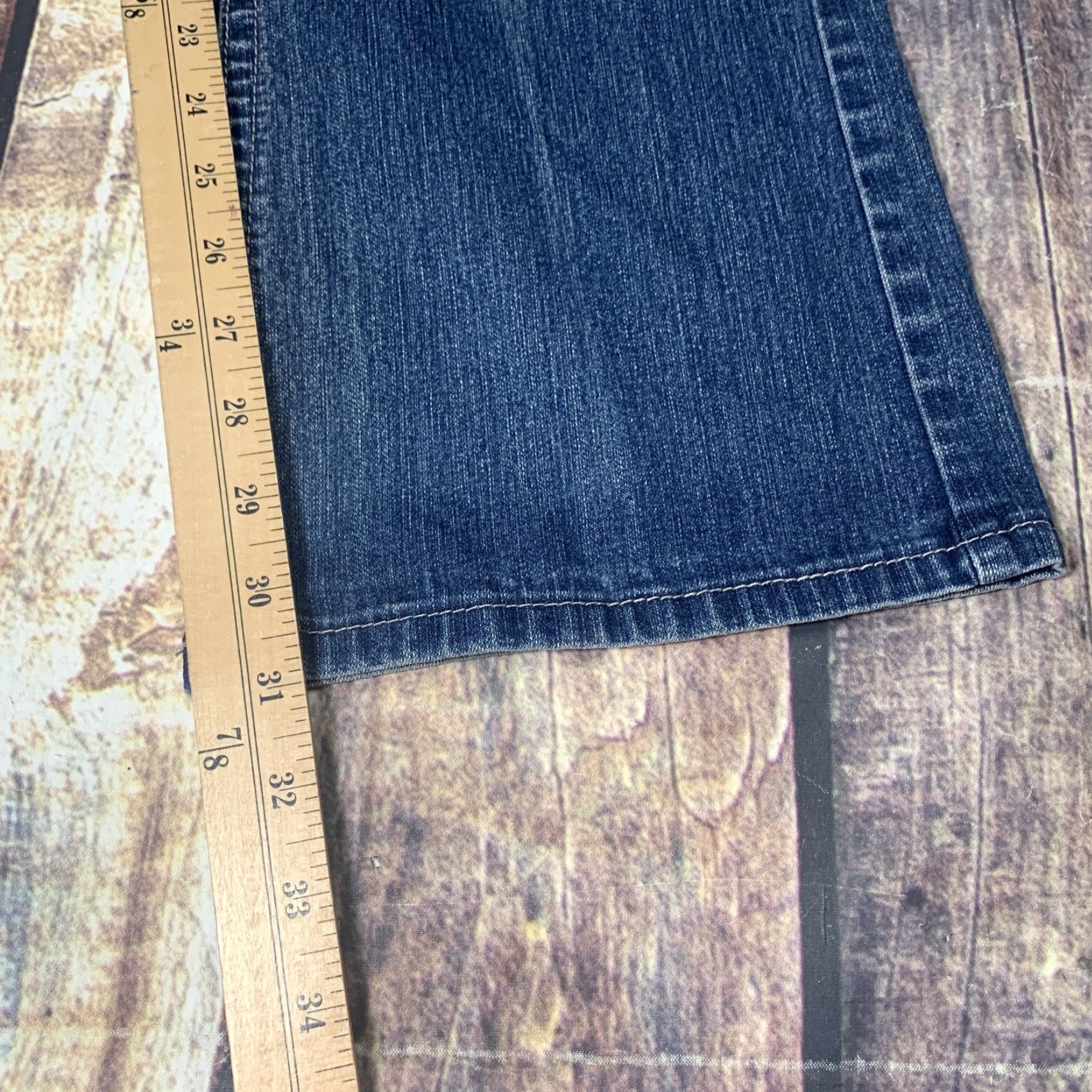 Denime Hybrid & Company Jeans Women Size 9 Blue Denim Low Rise Bootcut 32 x 30 1/2 Size 30" / US 8 / IT 44 - 3 Thumbnail