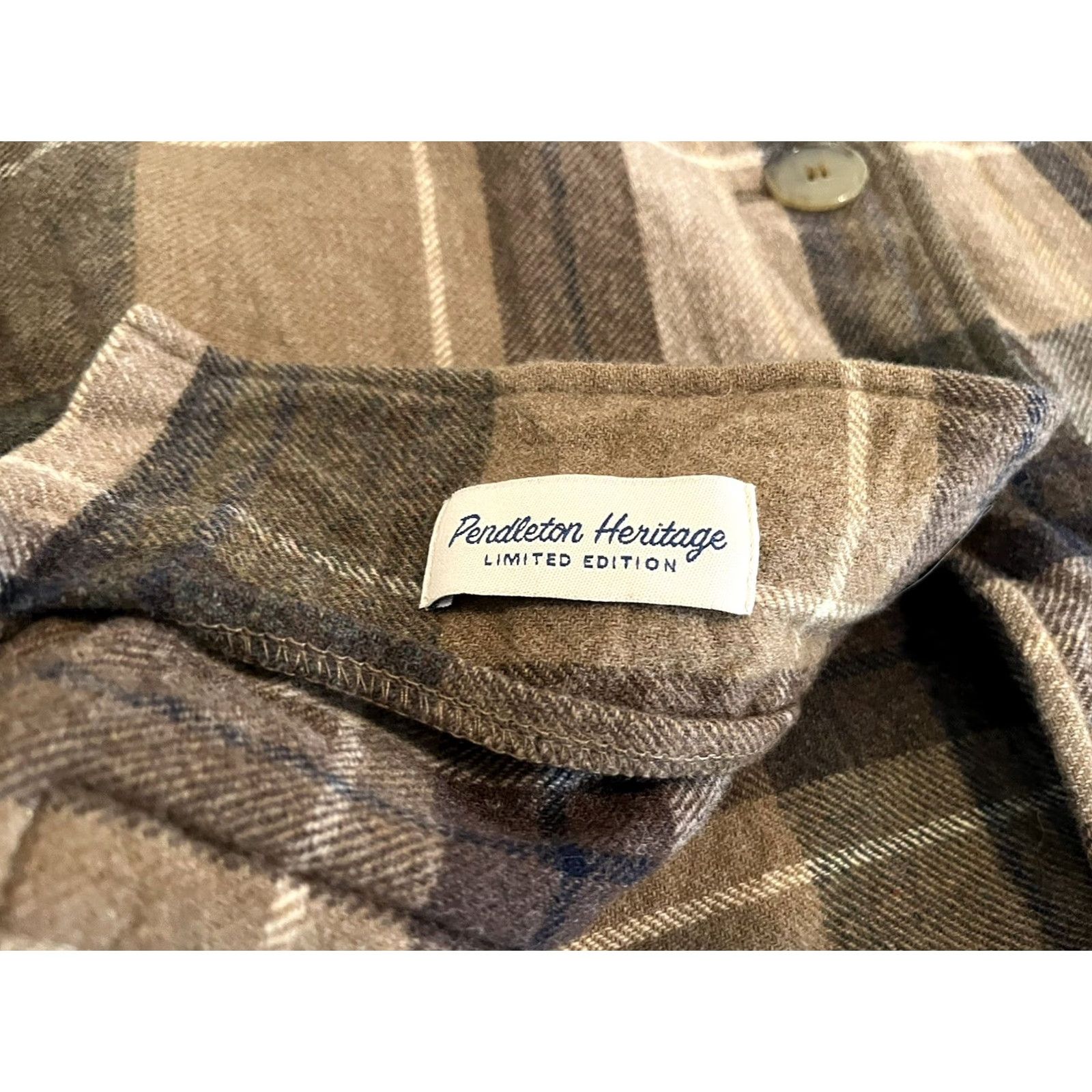 Pendleton VINTAGE Pendleton Heritage Limited Edition Long Sleeve Wool Shirt Brown Plaid Large Women Size L / US 10 / IT 46 - 3 Thumbnail
