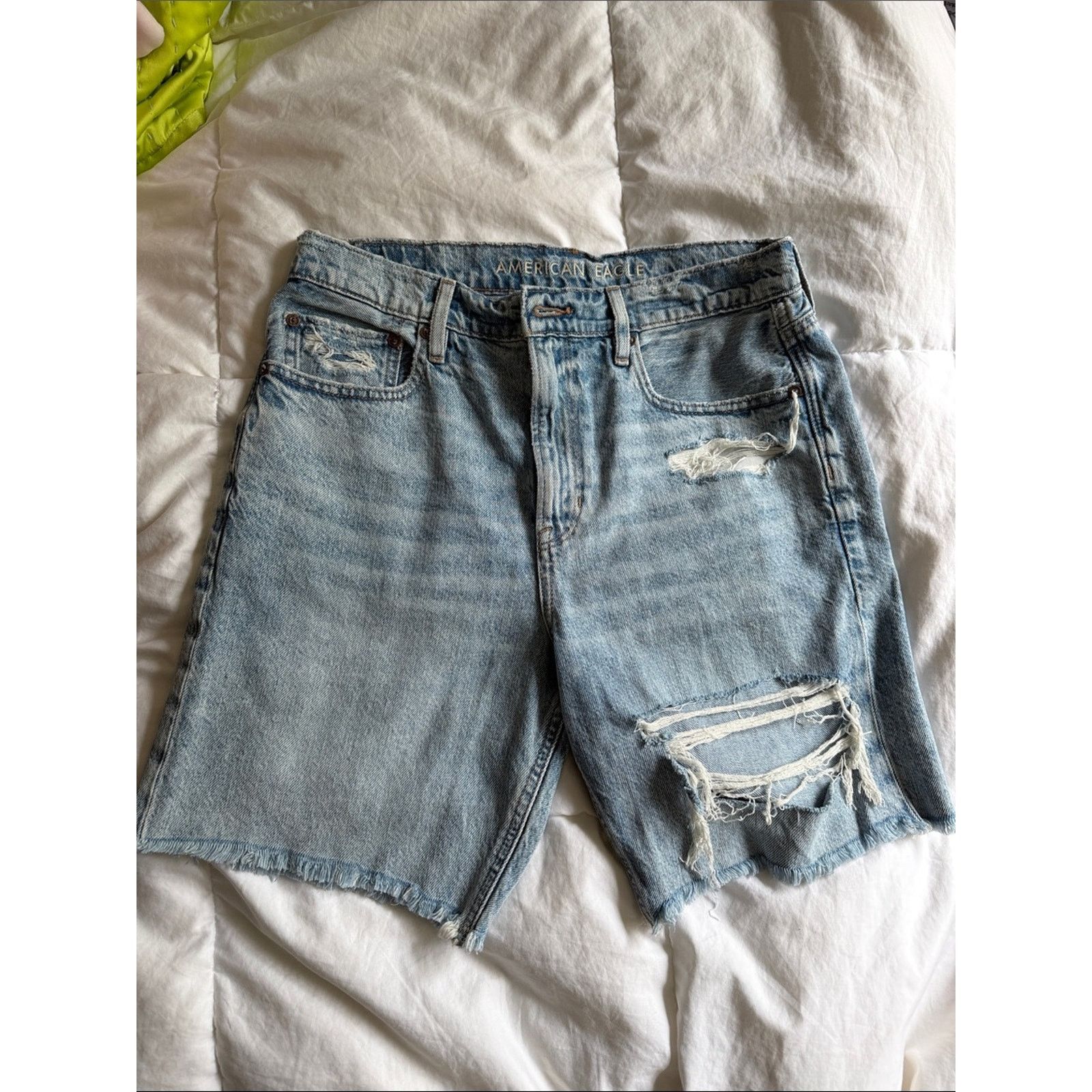 American Eagle Outfitters American Eagle Womens Low Rise Denim Baggy Skater Short Sz 6 Size 28" / US 6 / IT 42 - 1 Thumbnail