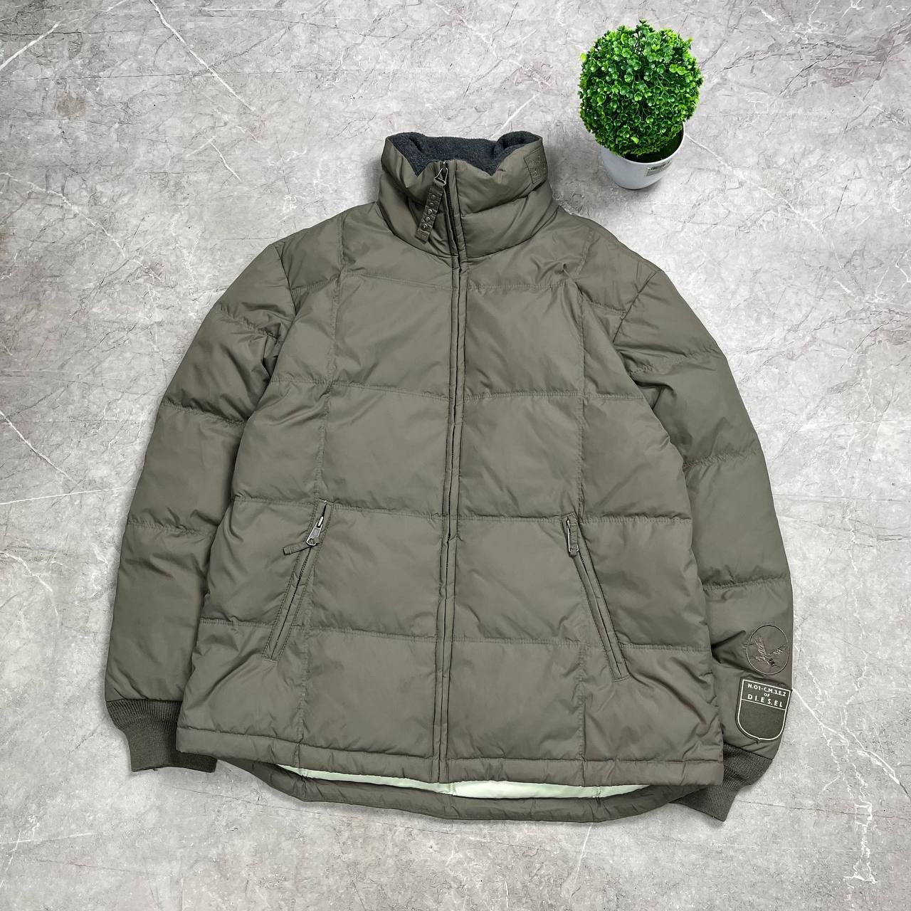 Diesel Vintage Diesel Winter Puffer Jacket Mens Size L Size US L / EU 52-54 / 3 - 24 Thumbnail