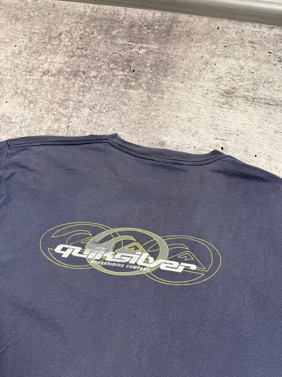 Quiksilver Vintage Quiksilver Sun Faded Painted Big Logo T-Shirt Y2K Size US L / EU 52-54 / 3 - 4 Thumbnail