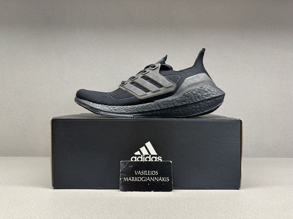 Adidas Adidas Ultra Boost 21 Triple Black Size US 9 / EU 42 - 1 Thumbnail