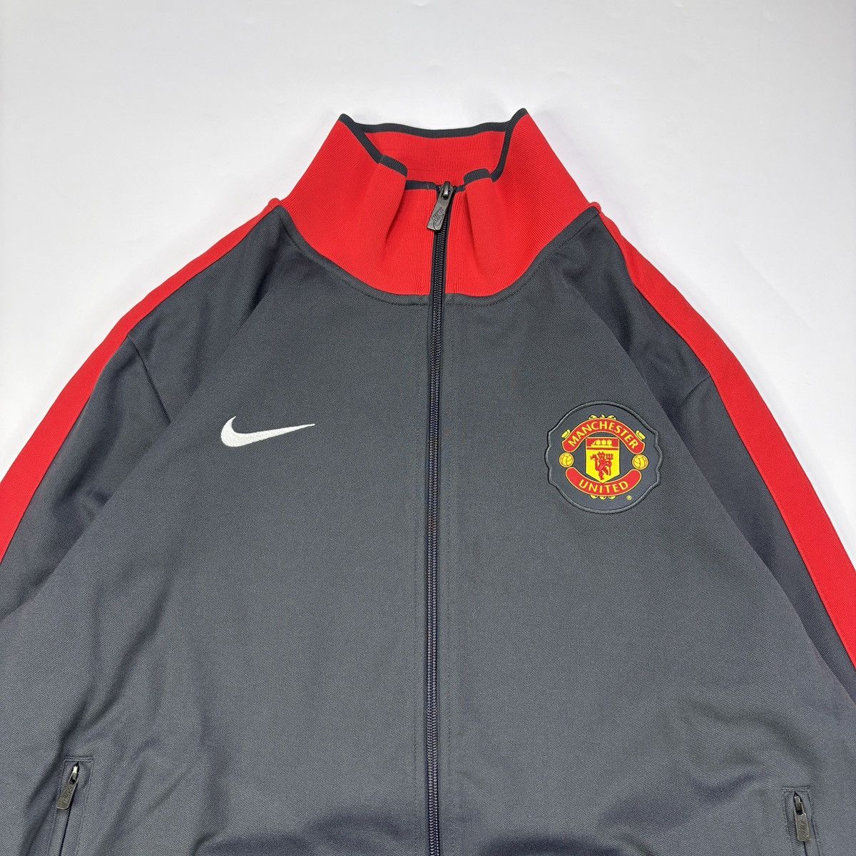 Nike Nike 2010 x manchester united fullzip Size US XL / EU 56 / 4 - 2 Thumbnail