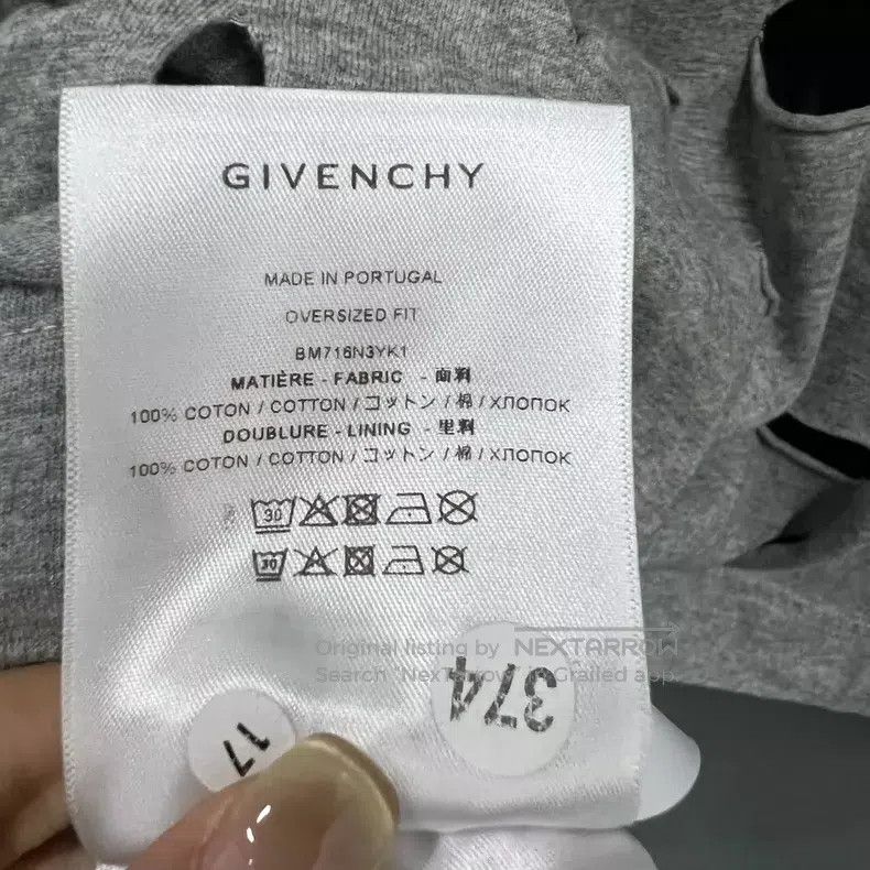Givenchy Givenchy Big Logo Fake Two-Piece Short Sleeve M Size US M / EU 48-50 / 2 - 4 Thumbnail