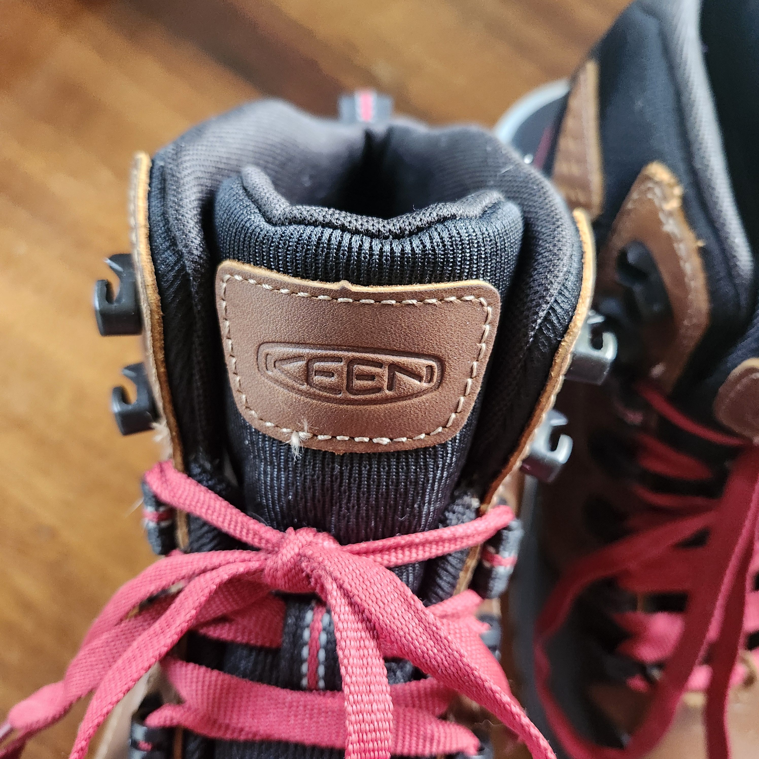KEEN KEEN Utility Waterproof Work Boots Men's 9.5 Brown Black EH Size US 9.5 / EU 42-43 - 6 Thumbnail