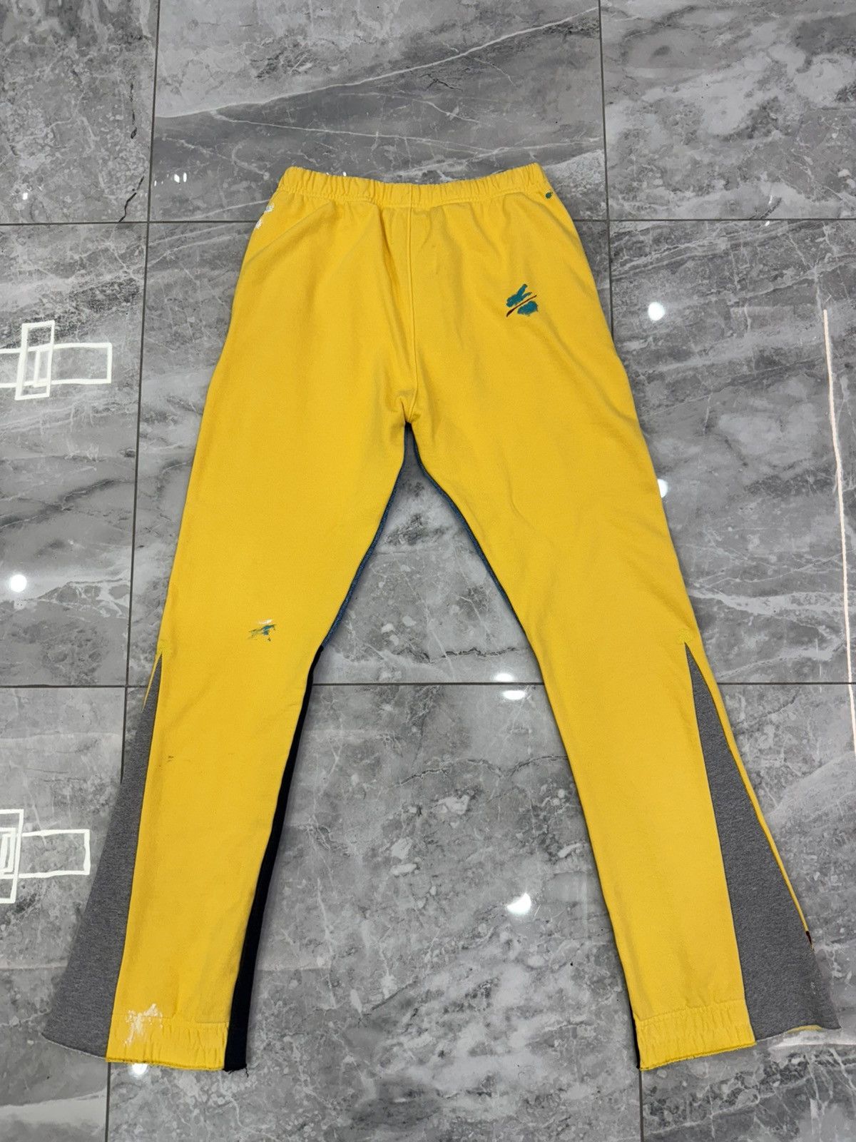 Gallery Dept. Gallery Dept. Yellow Sweatpants Size US 33 - 4 Thumbnail
