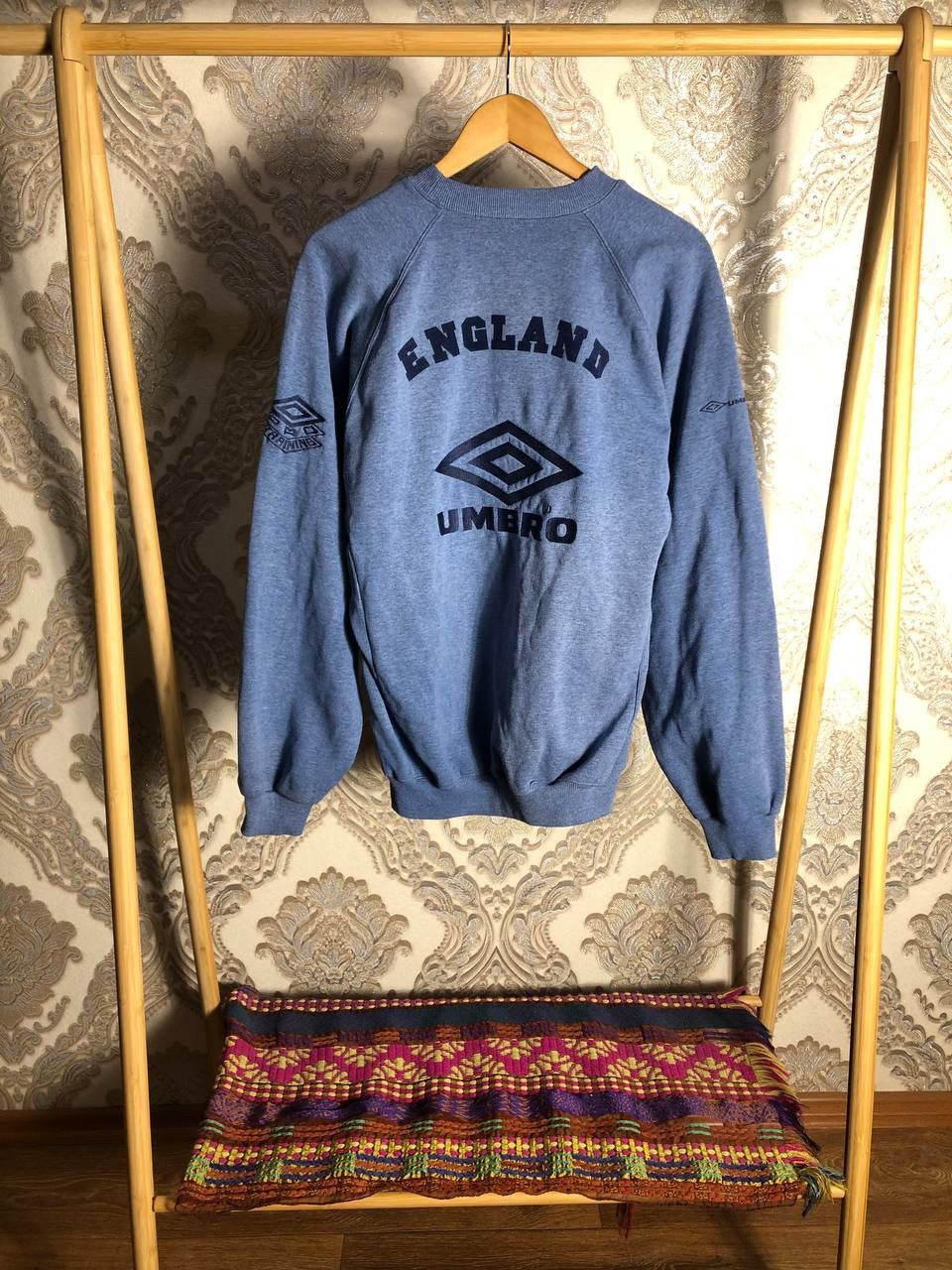Umbro VINTAGE UMBRO ENGLAND RETRO SOCCER SWEATSHIRT MANCHESTER Size US L / EU 52-54 / 3 - 8 Thumbnail