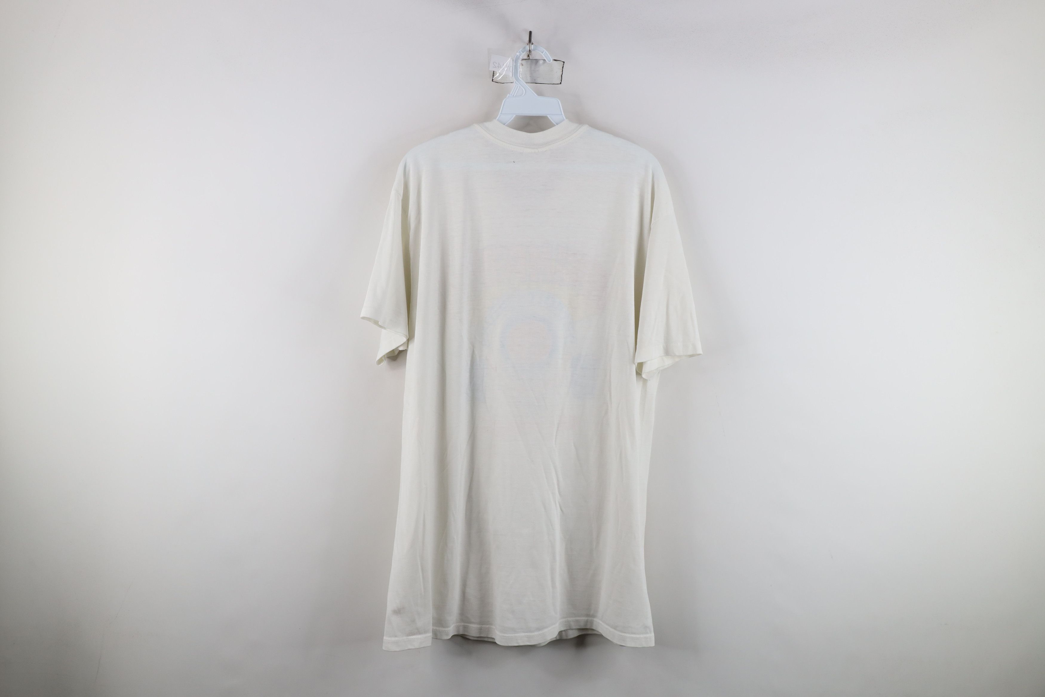 Vintage Vintage 90s Detroit Pistons Basketball T-Shirt White USA Size US XL / EU 56 / 4 - 10 Thumbnail