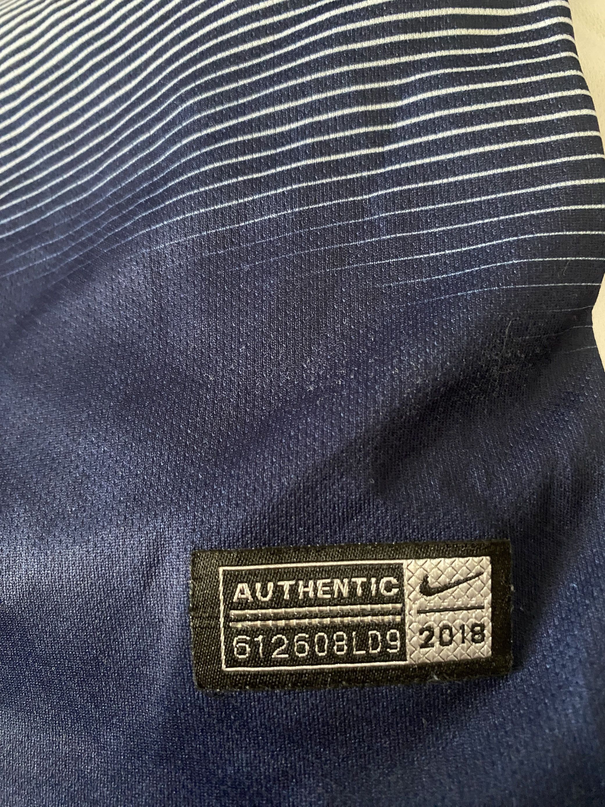 Nike TOTTENHAM HOTSPUR - 2018 - 2019 - Nike - S/M - UNIQUE Size US S / EU 44-46 / 1 - 8 Thumbnail