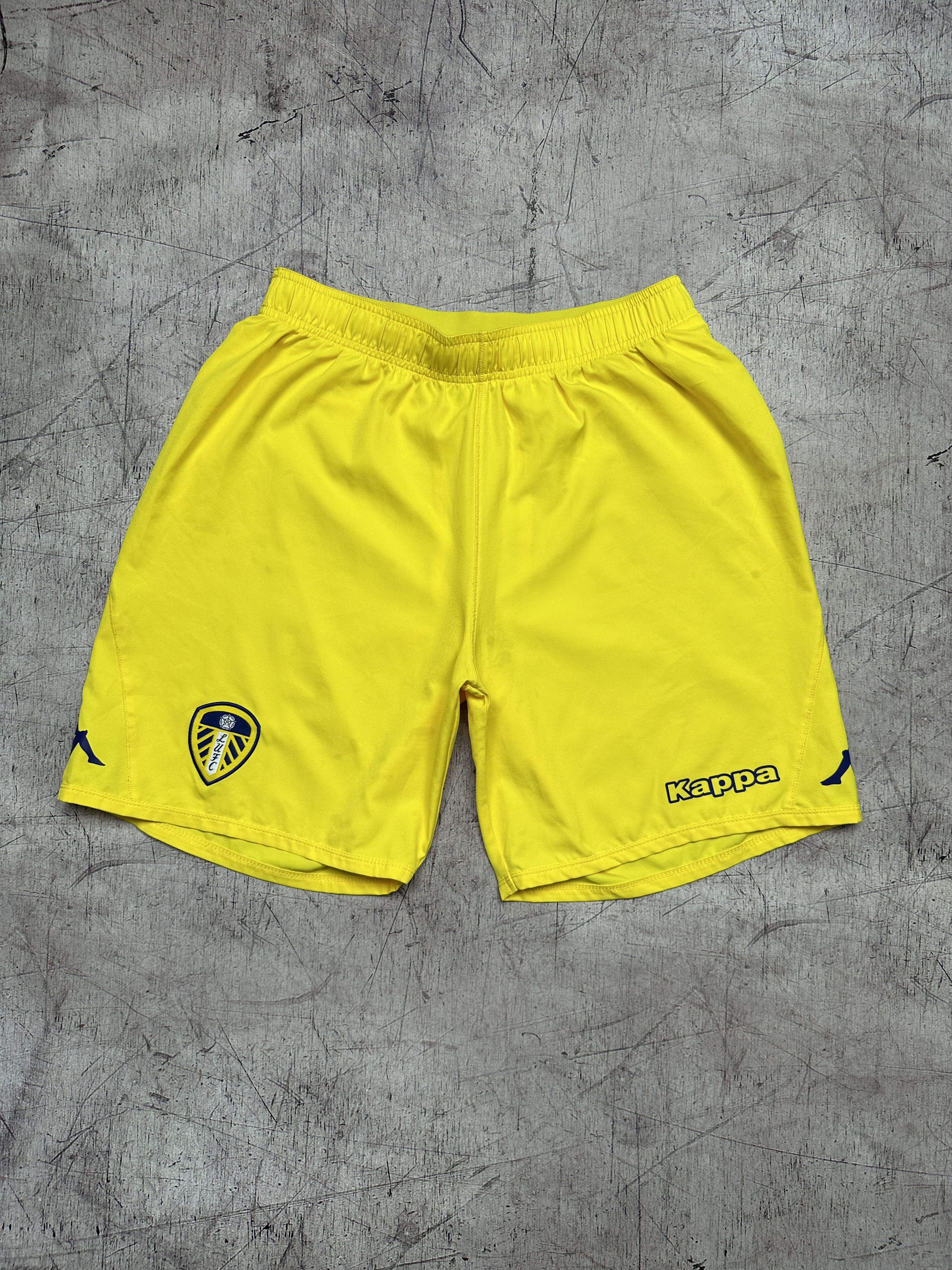 Kappa Kappa Leeds United Mens Soccer Football Shorts Size US 34 / EU 50 - 1 Thumbnail