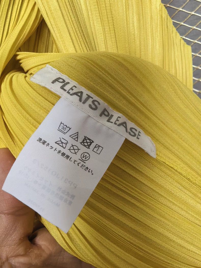 Issey Miyake Issey Miyake size:3 Yellow pleated cardigan coat Size M / US 6-8 / IT 42-44 - 3 Thumbnail