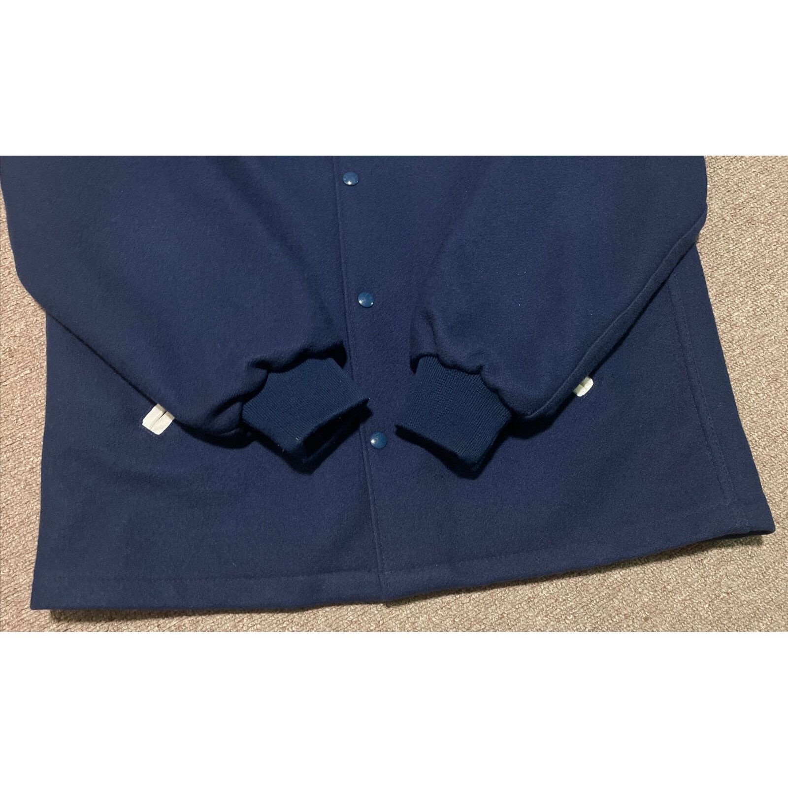 Other Vintage 70s 80s Large University of Buffalo UB Bulls Varsity Size US L / EU 52-54 / 3 - 9 Thumbnail