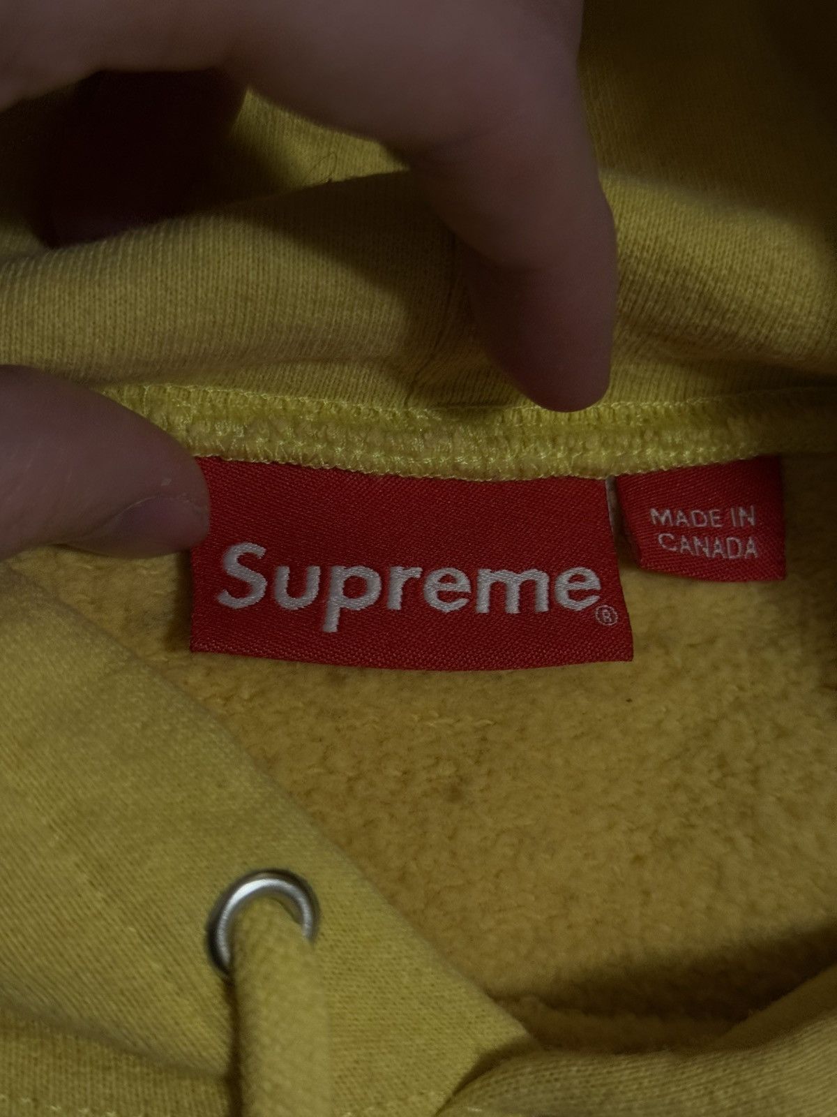 Supreme Yellow Supreme Hoodie Size Large Pre Owned Wash Stain Size US L / EU 52-54 / 3 - 7 Thumbnail