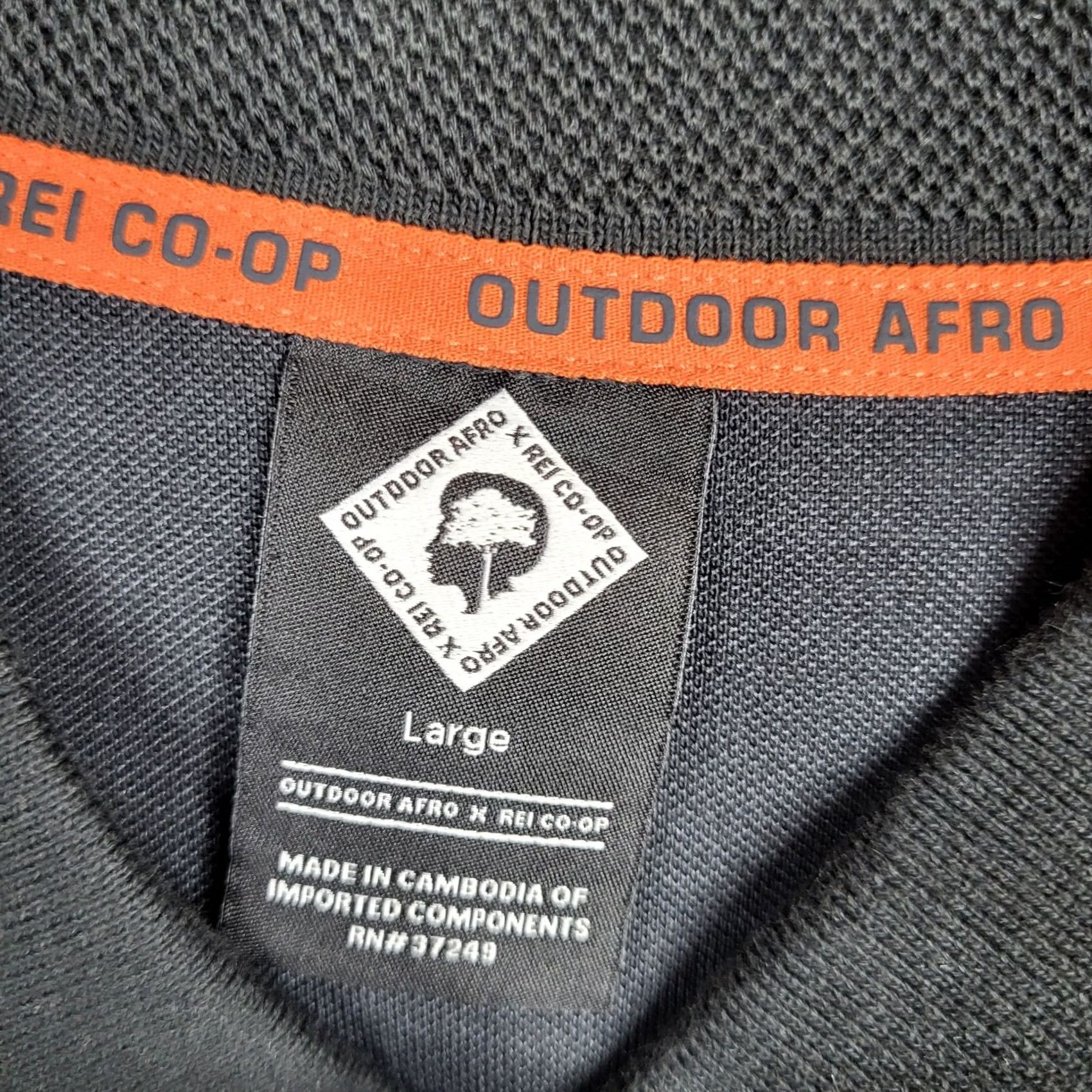 Vintage REI Co-op Outdoor Afro Polo Shirt Black L Short Sleeve 1/4 Button Up Men's Size US L / EU 52-54 / 3 - 5 Thumbnail