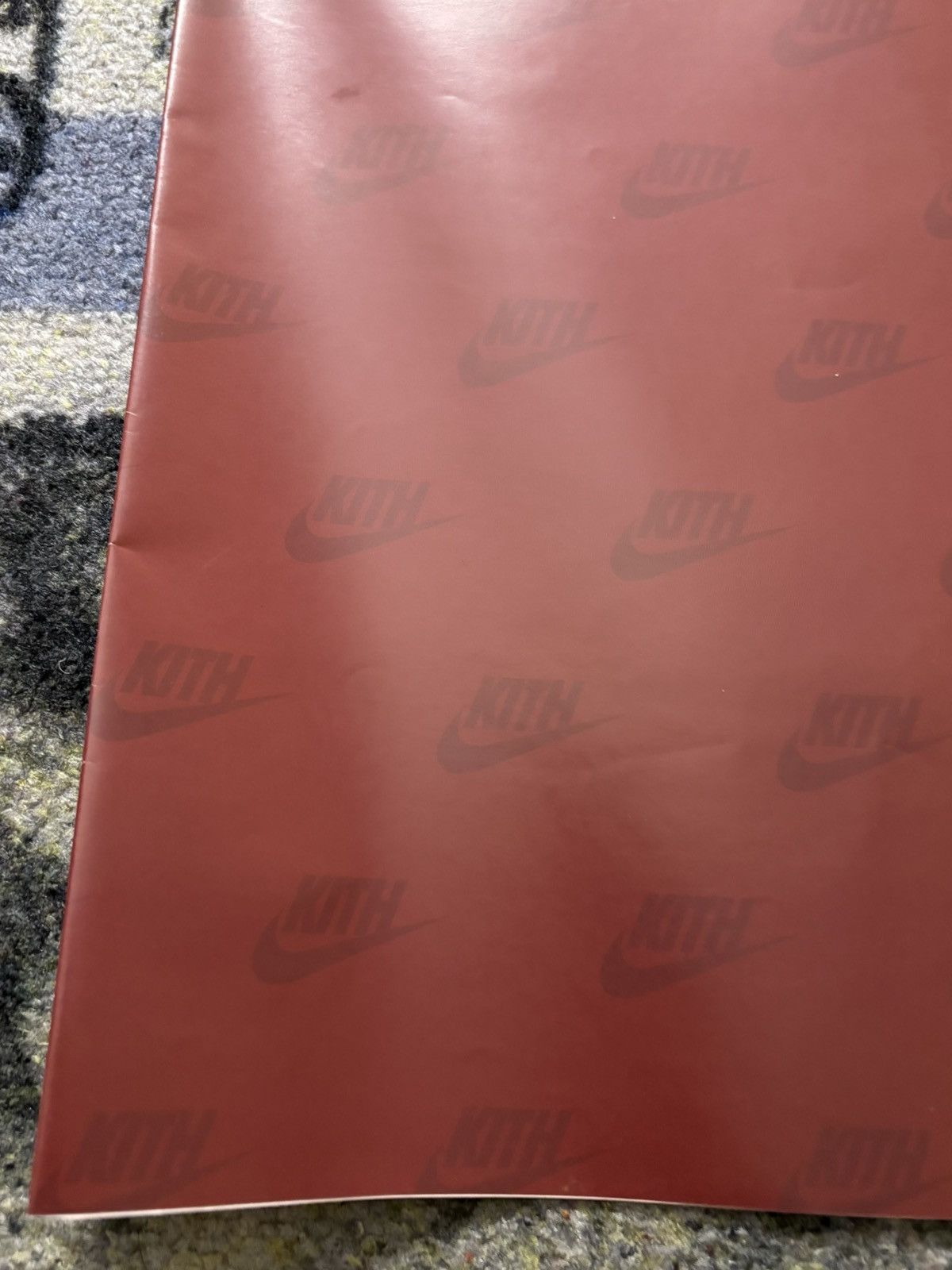 Kith × Nike Kith x Nike Exclusive Gift Wrap Size ONE SIZE - 3 Thumbnail