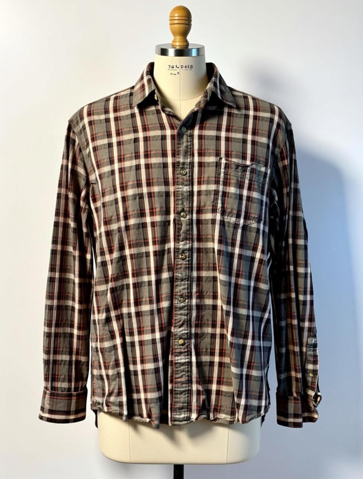 G.H. Bass & Co. G.H. Bass & Co. Men's Plaid Button-Up Shirt Large 100% Cottn Size US L / EU 52-54 / 3 - 1 Thumbnail