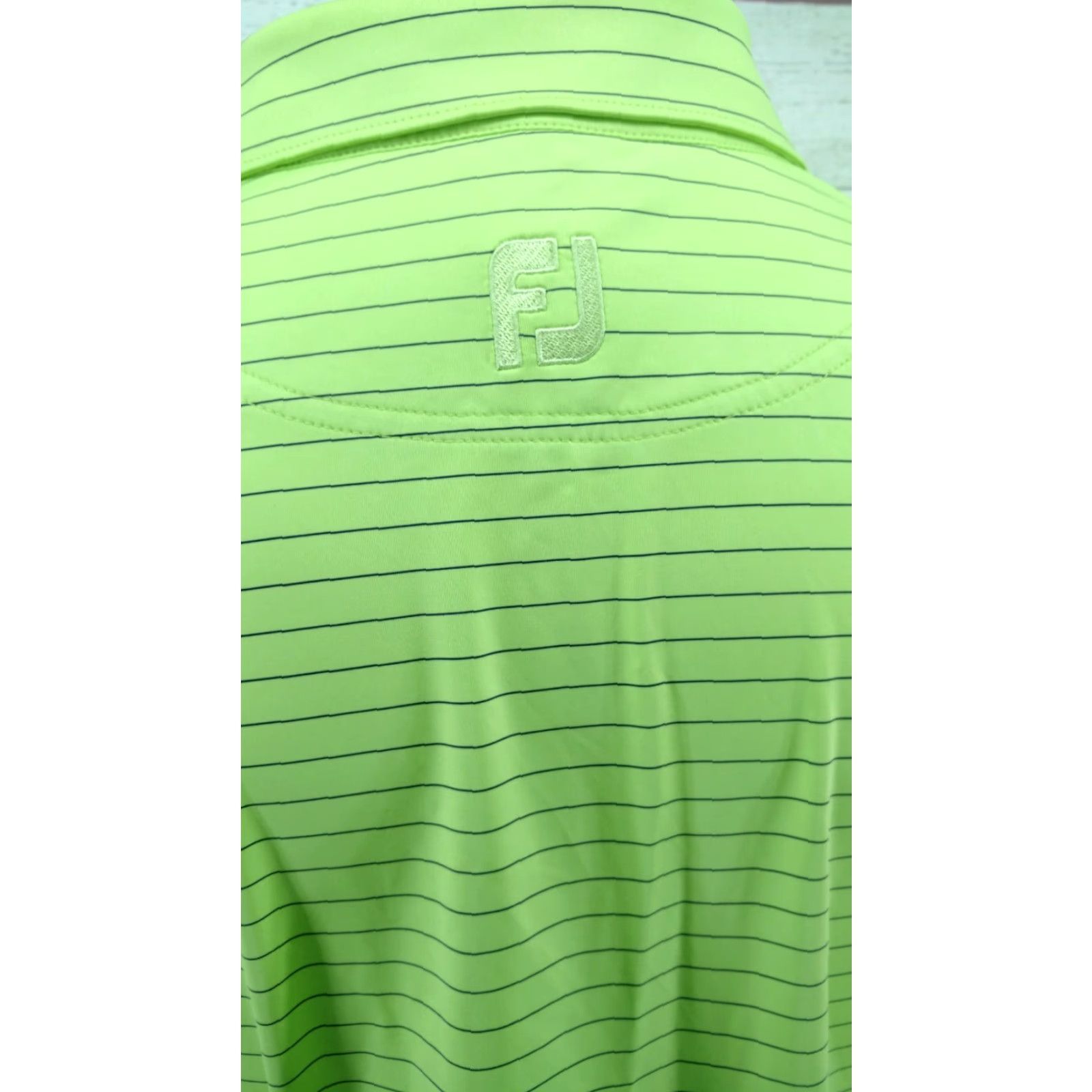Footjoy FootJoy XL Men's Polo Shirt Golf Lime Green Striped Size US XL / EU 56 / 4 - 7 Thumbnail