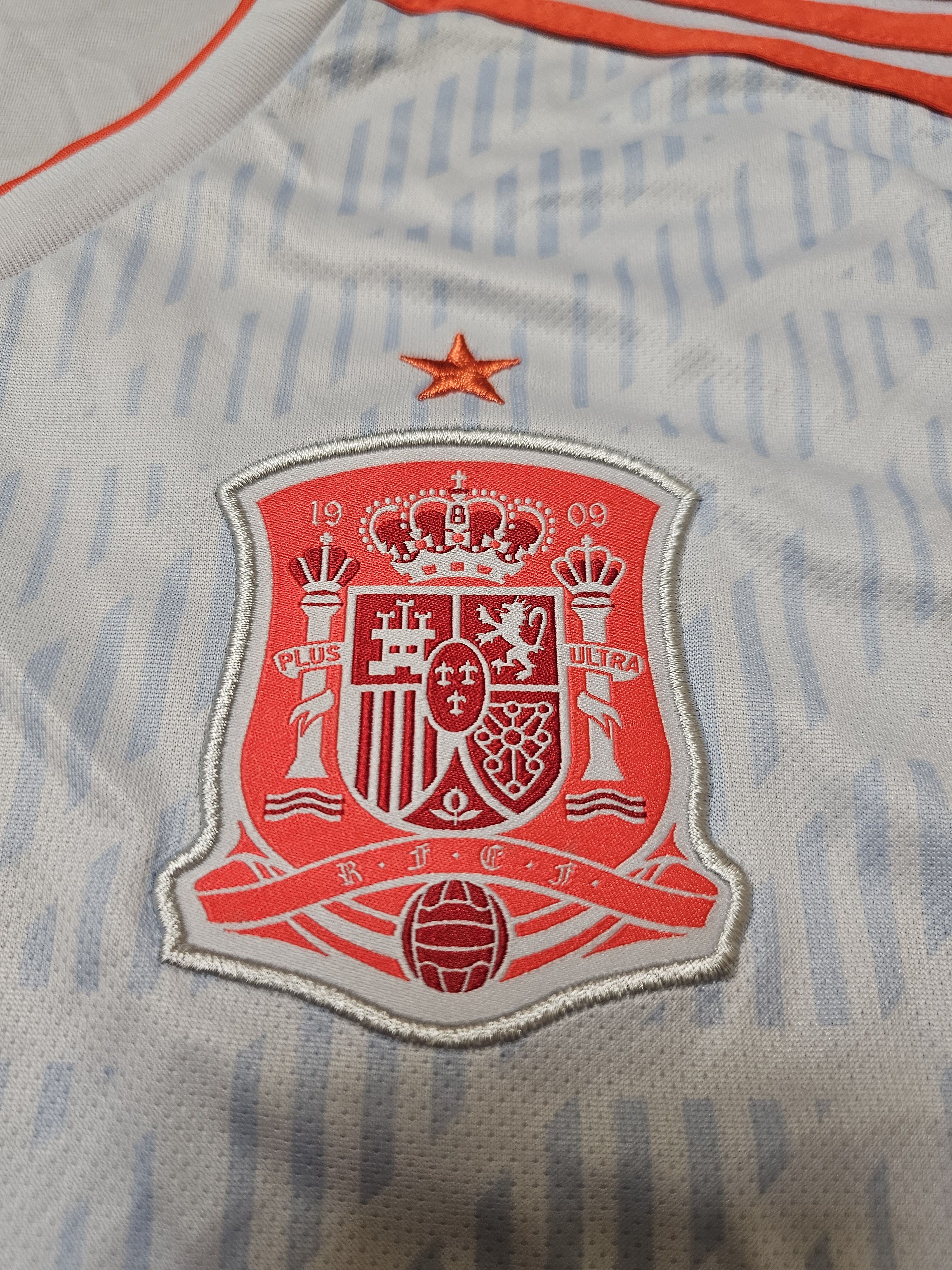 Adidas SPAIN 2018 2019 AWAY ESPANIA FOOTBALL SHIRT SOCCER JERSEY Size US L / EU 52-54 / 3 - 4 Thumbnail