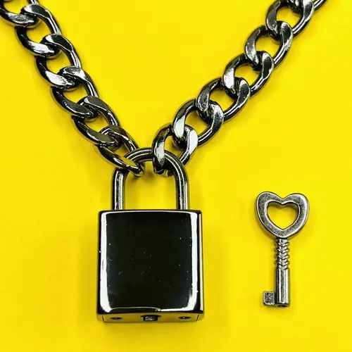 Handmade Handmade Chunky Gunmetal Color Padlock Necklace Cuban Chain Size ONE SIZE - 2 Thumbnail