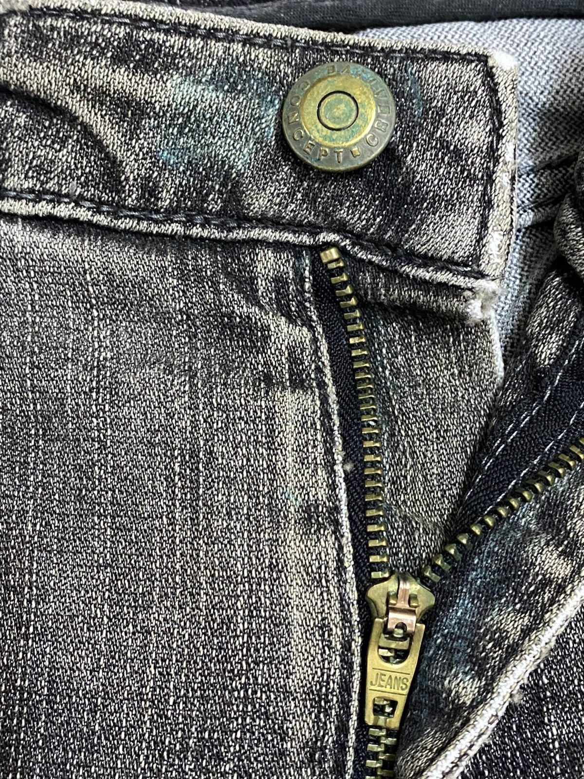 Hypebeast Vintage Japanese Brands Black Denim Distressed Flare Jeans Size US 32 / EU 48 - 13 Thumbnail