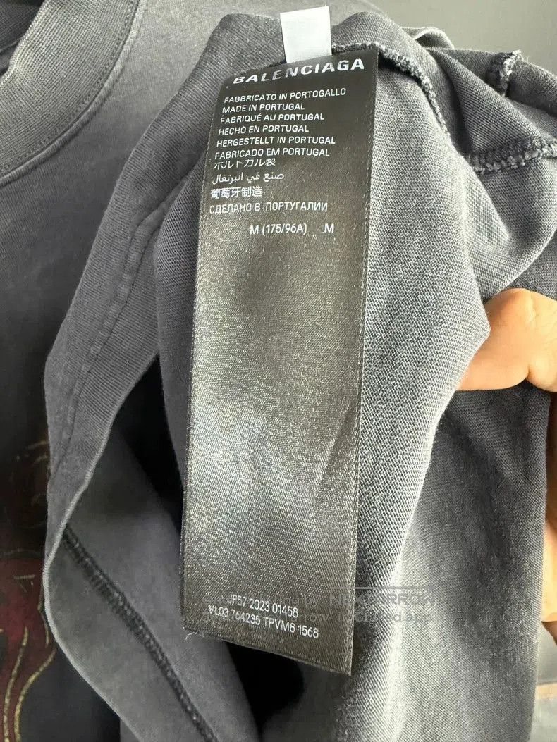 Balenciaga Balenciaga Grey Flame Logo Short Sleeve. Size US M / EU 48-50 / 2 - 3 Thumbnail