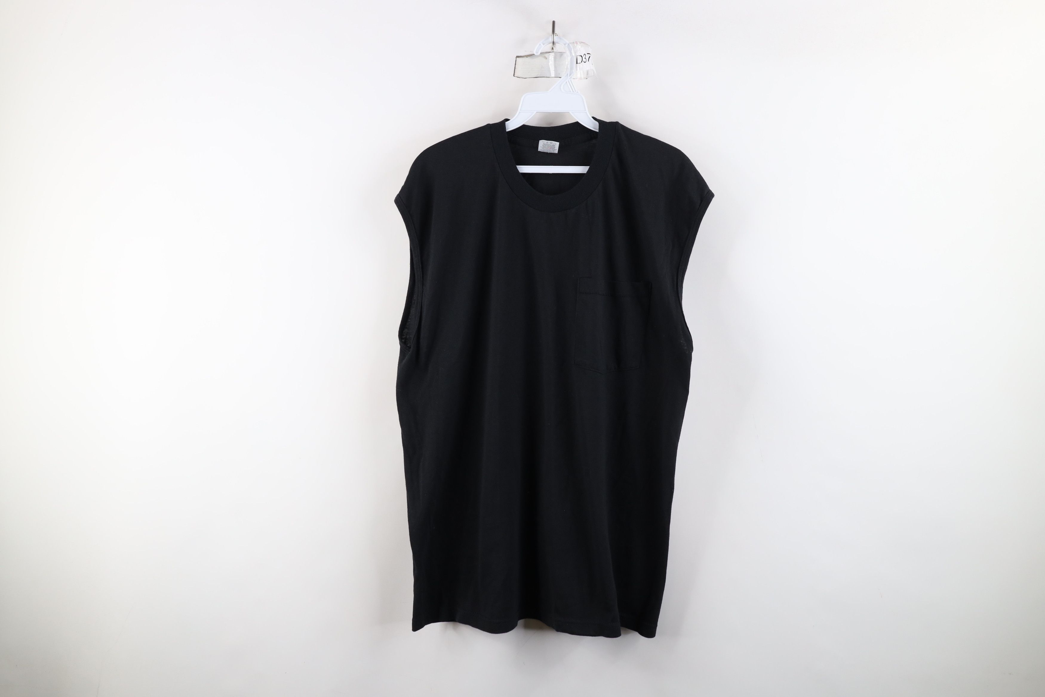 Vintage Vintage 90s Streetwear Blank Sleeveless Muscle T-Shirt Black Size US XL / EU 56 / 4 - 1 Thumbnail
