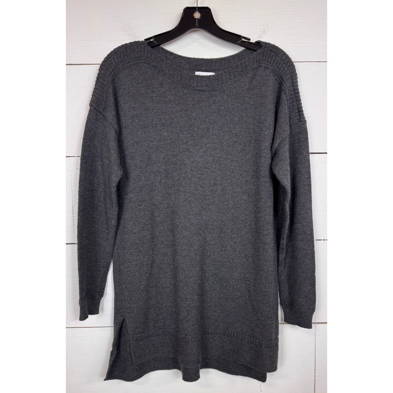 Old Navy Old Navy Sweater Women's Size Medium Size M / US 6-8 / IT 42-44 - 1 Thumbnail