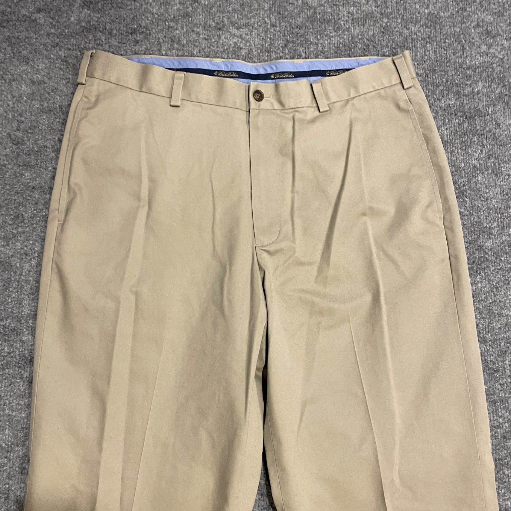 Brooks Brothers VINTAGE: No. (Oops) Size US 35 - 3 Thumbnail