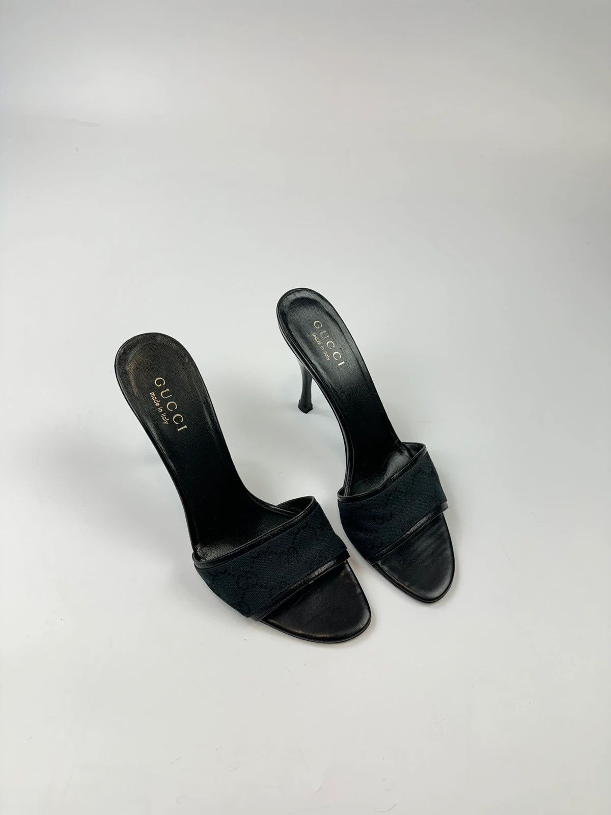 Gucci Gucci 00’s Black Canvas Monogram Heels Pumps Mules Size US 8.5 / IT 38.5 - 2 Thumbnail