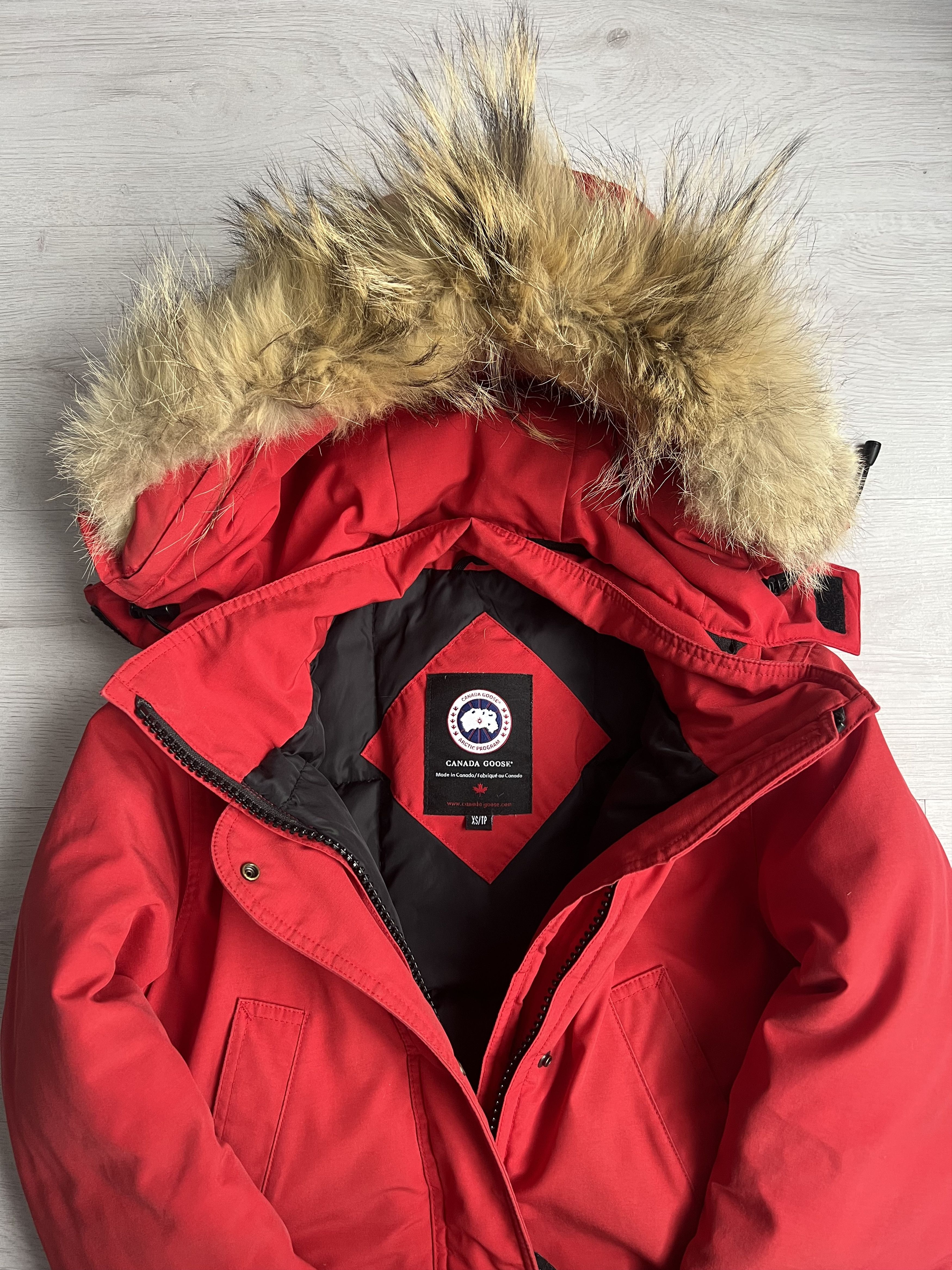 Canada Goose CANADA GOOSE LADIES TRILLIUM PARKA - Red 6550L R Down Size XS / US 0-2 / IT 36-38 - 3 Thumbnail